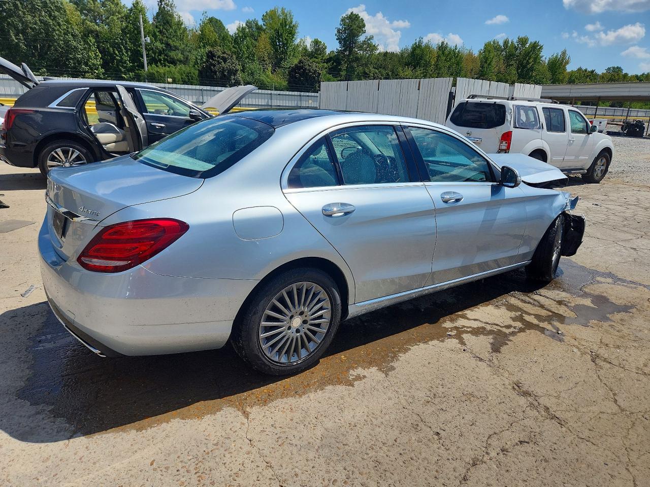 2015 Mercedes-benz C 300 4matic Silver vin: 55SWF4KB4FU022994