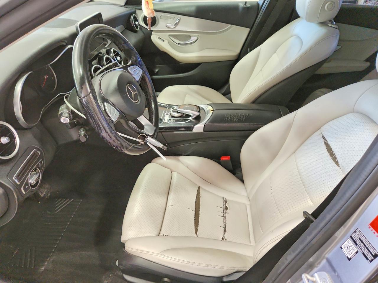 2015 Mercedes-benz C 300 4matic Серый vin: 55SWF4KB4FU023255