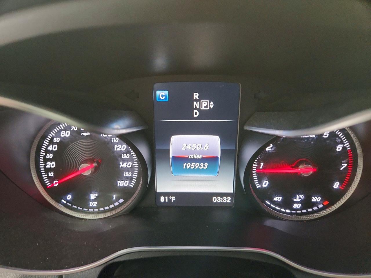 2015 Mercedes-benz C 300 4matic Серый vin: 55SWF4KB4FU023255