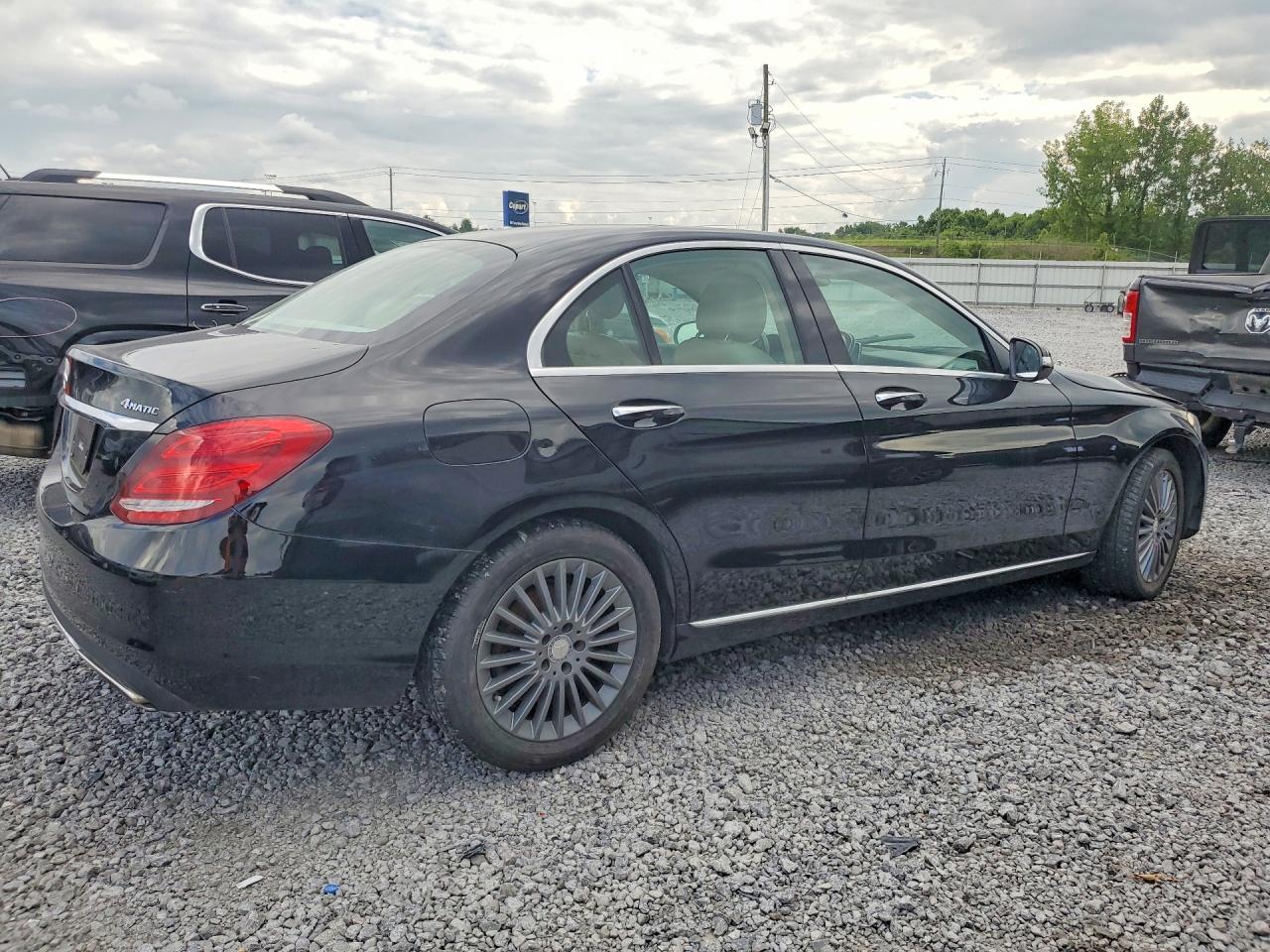 2015 Mercedes-benz C 300 4matic Black vin: 55SWF4KB4FU027905