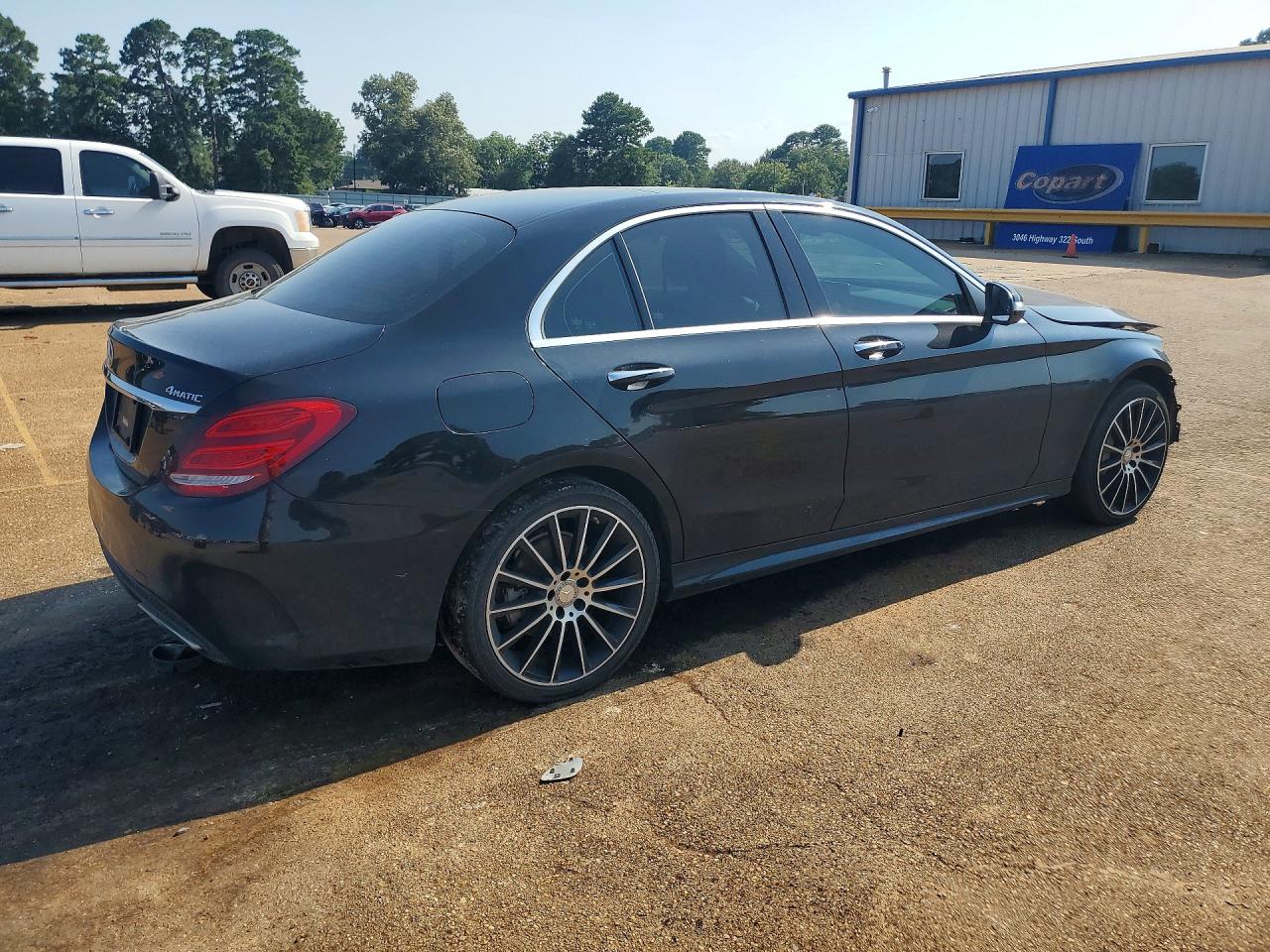 2015 Mercedes-benz C 300 4matic Black vin: 55SWF4KB4FU028469