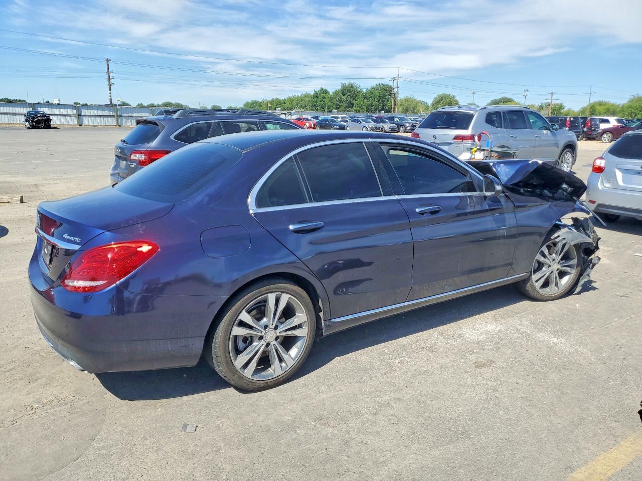 2015 Mercedes-benz C 300 4matic Blue vin: 55SWF4KB4FU029895