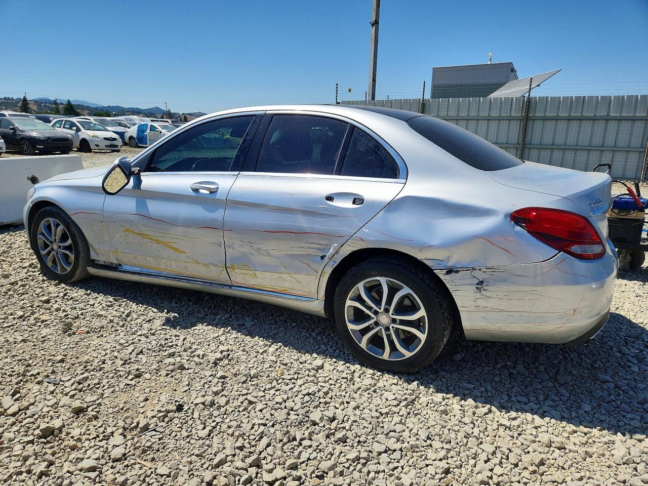 2015 Mercedes-benz C 300 4matic Silver vin: 55SWF4KB4FU030741