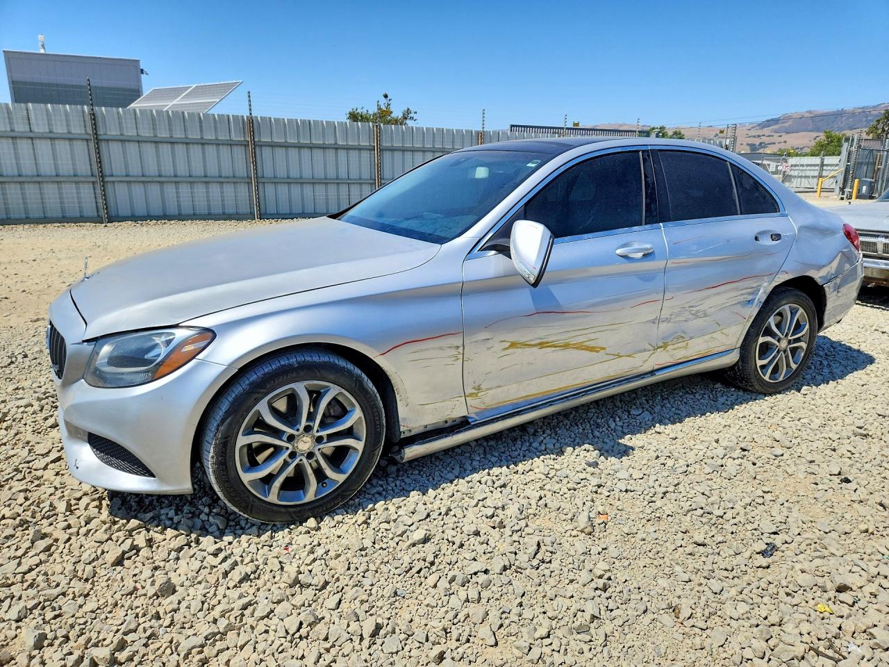 2015 Mercedes-benz C 300 4matic Silver vin: 55SWF4KB4FU030741