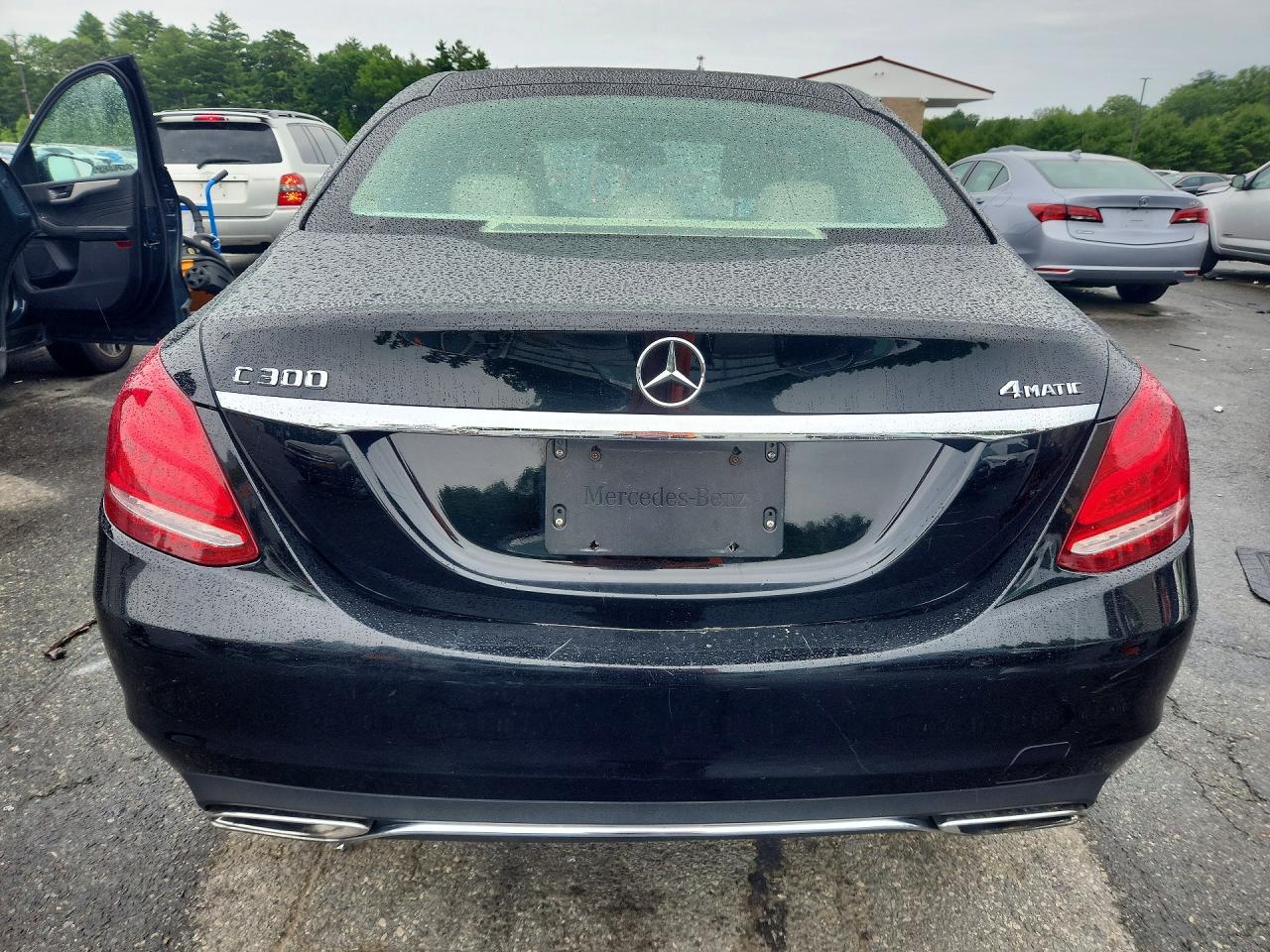 2015 Mercedes-benz C 300 4matic Black vin: 55SWF4KB4FU048902