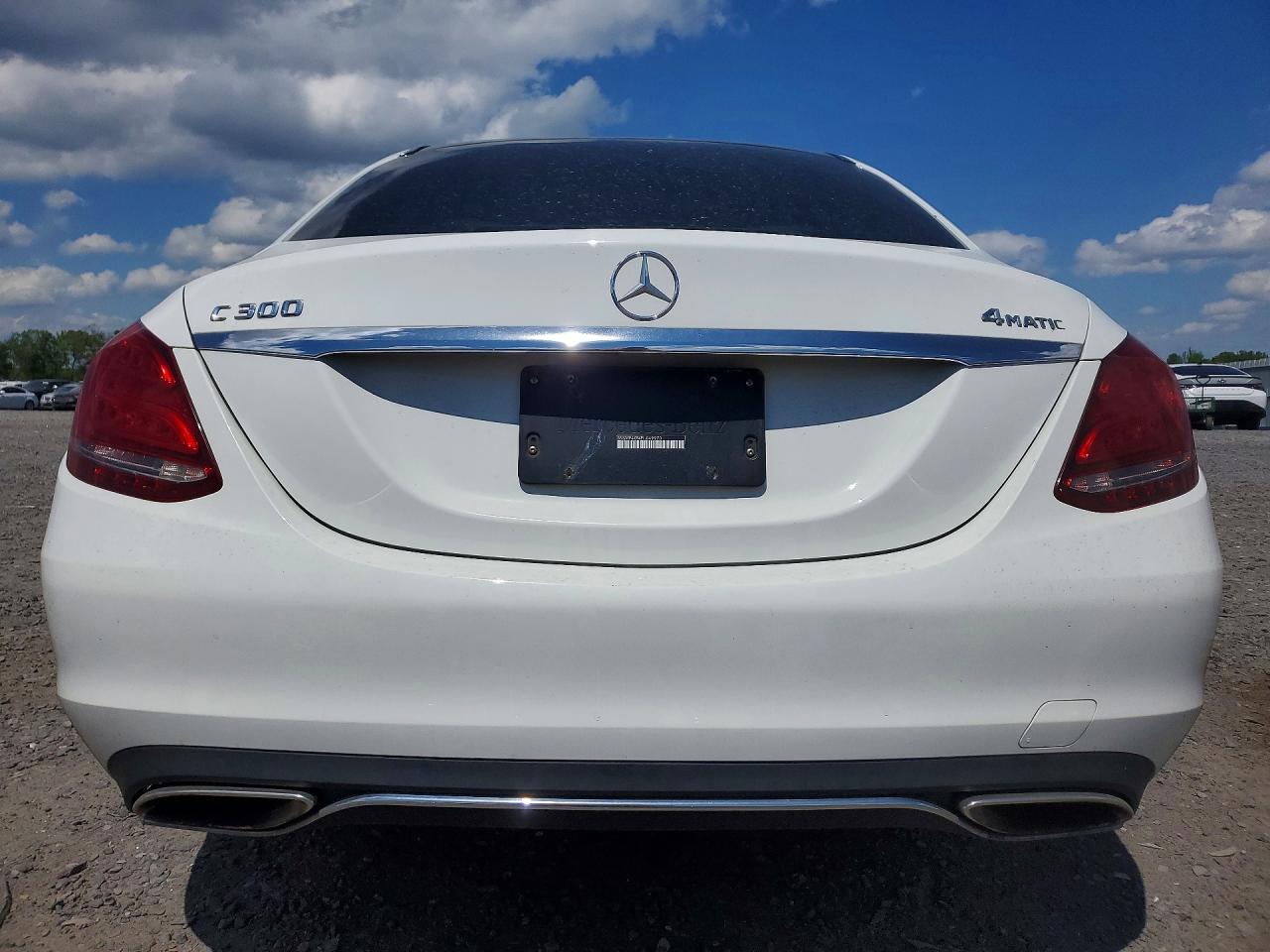 2015 Mercedes-benz C 300 4matic Белый vin: 55SWF4KB4FU049970