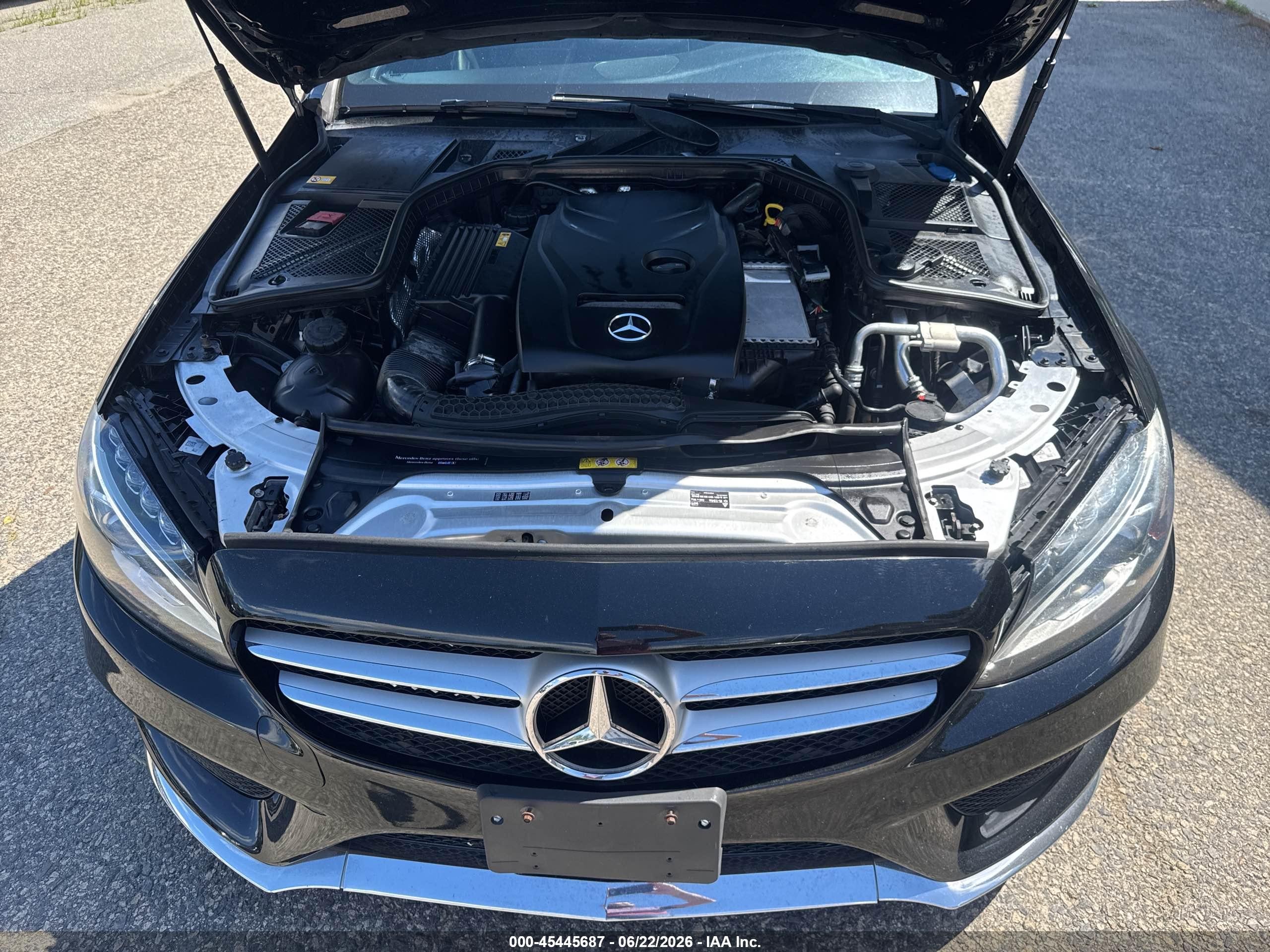 2015 Mercedes-benz C 300 Sport 4matic Black vin: 55SWF4KB4FU052464