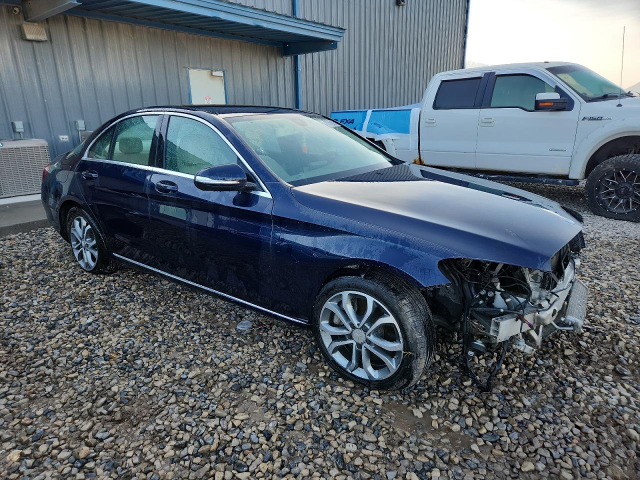 2015 Mercedes-benz C 300 4mat Blue vin: 55SWF4KB4FU075050 Damage: Right Front Fender, Dent(S) W/ Paint Dmg, 2 To 3 Inches