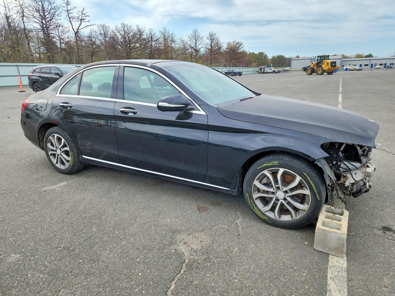 2015 Mercedes-benz C 300 4matic Черный vin: 55SWF4KB4FU093550