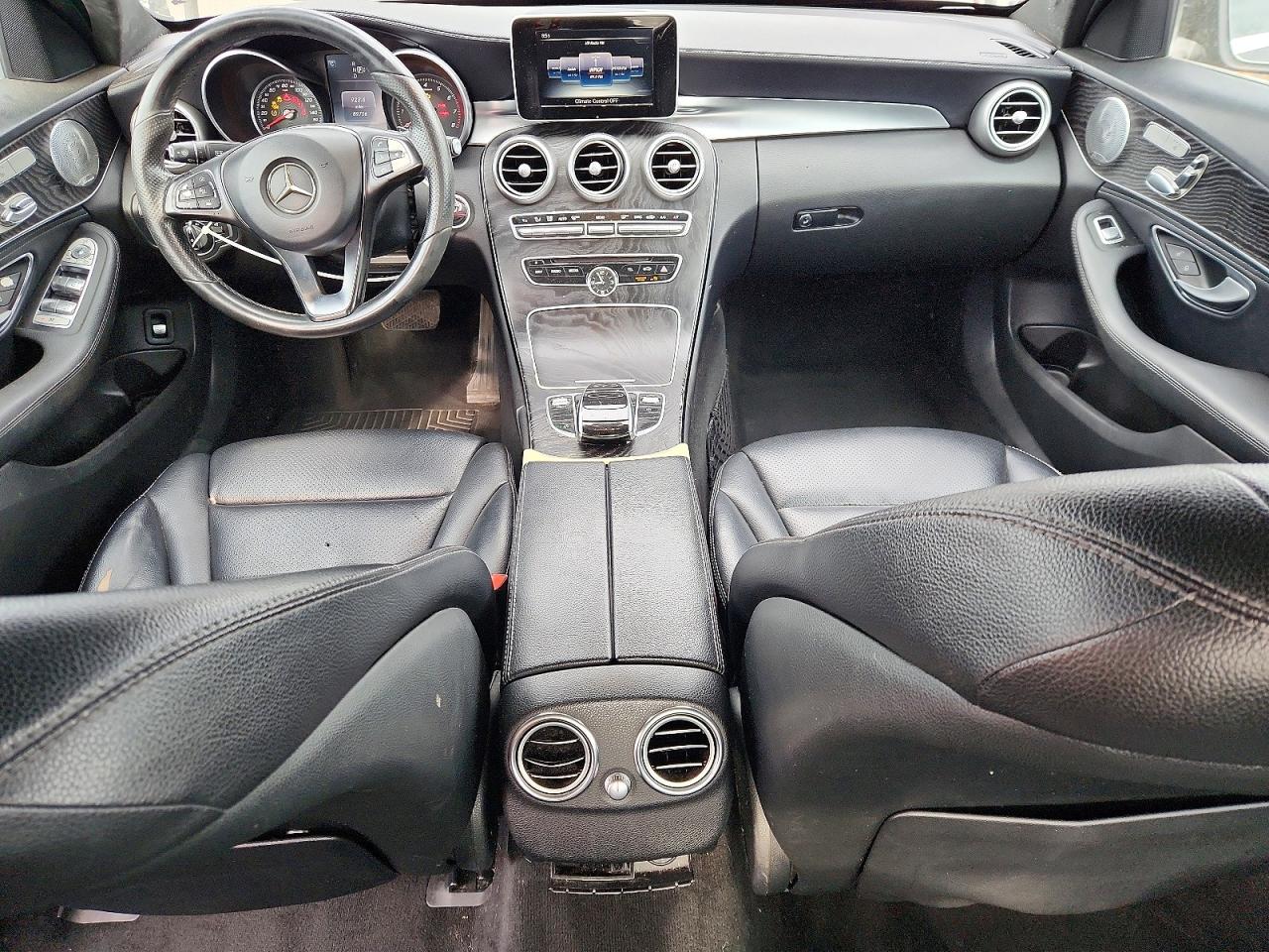 2015 Mercedes-benz C 300 4matic Черный vin: 55SWF4KB4FU093550