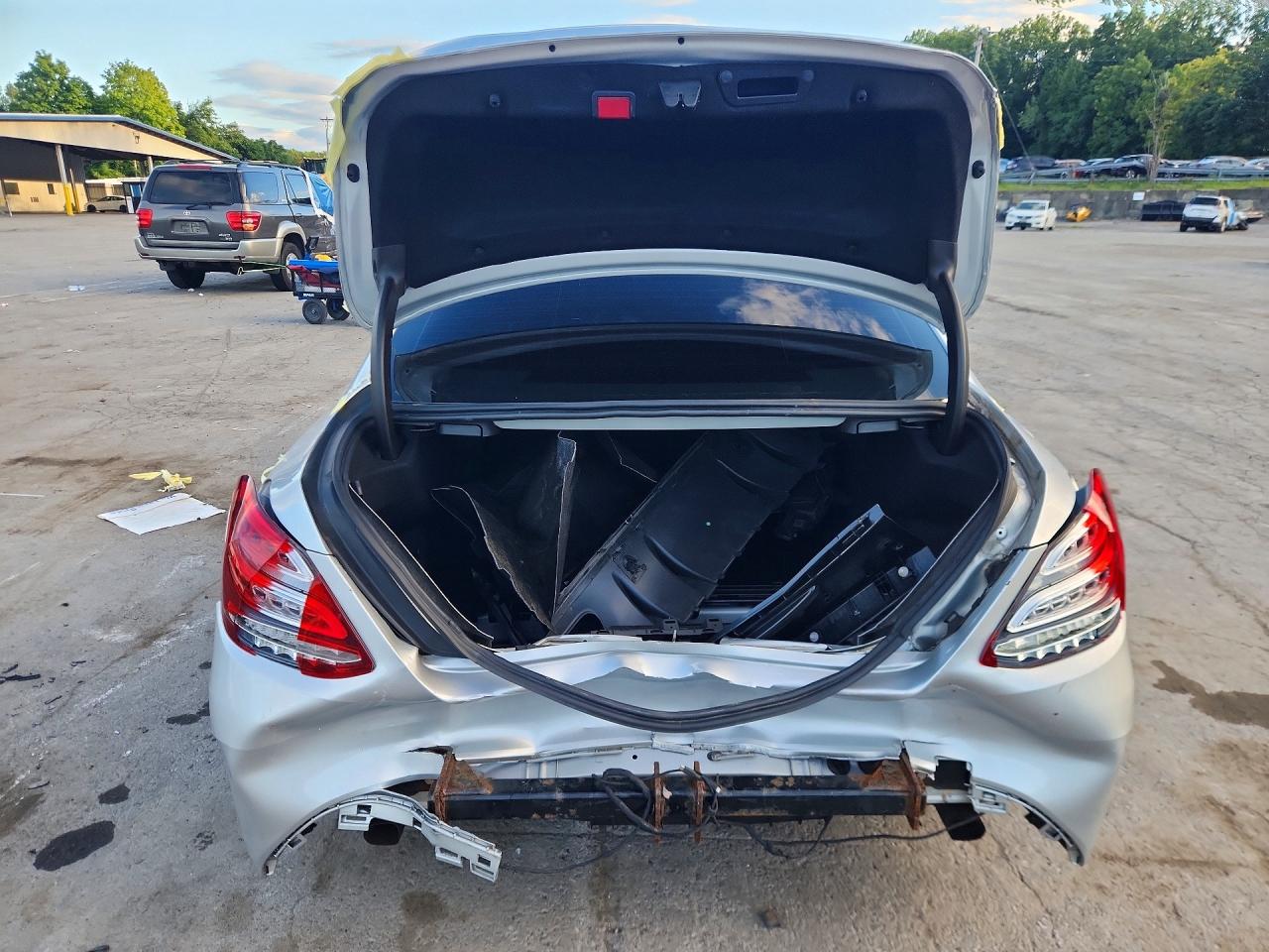 2015 Mercedes-benz C 300 4matic Silver vin: 55SWF4KB5FU006707