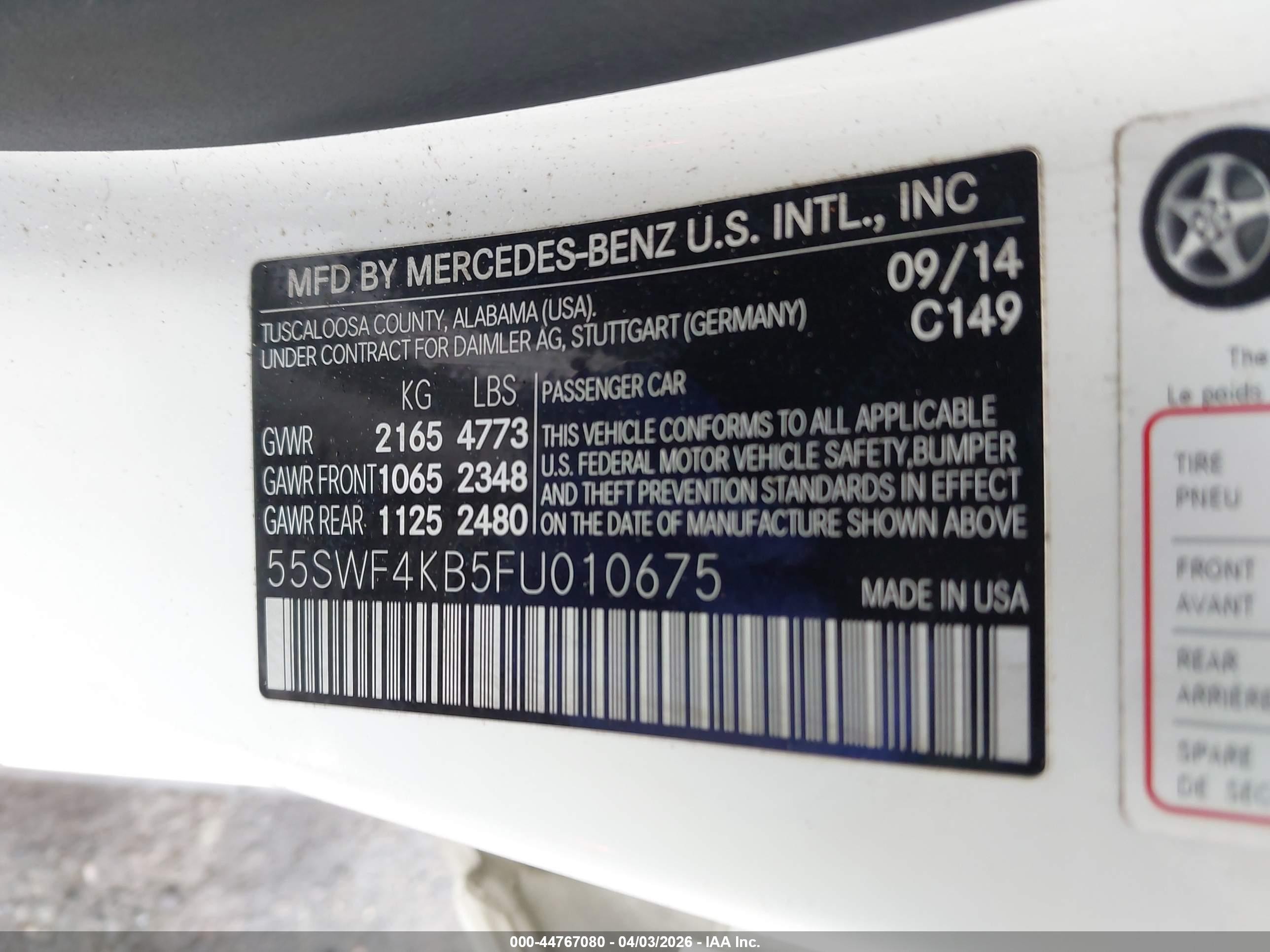 2015 Mercedes-benz C 300 4matic Белый vin: 55SWF4KB5FU010675