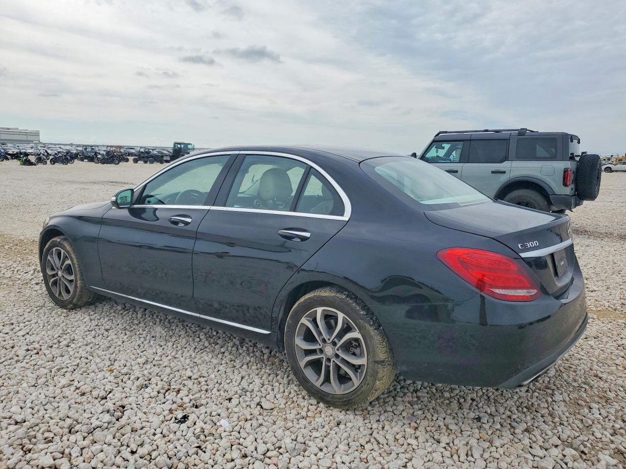 2015 Mercedes-benz C 300 4matic Black vin: 55SWF4KB5FU012717