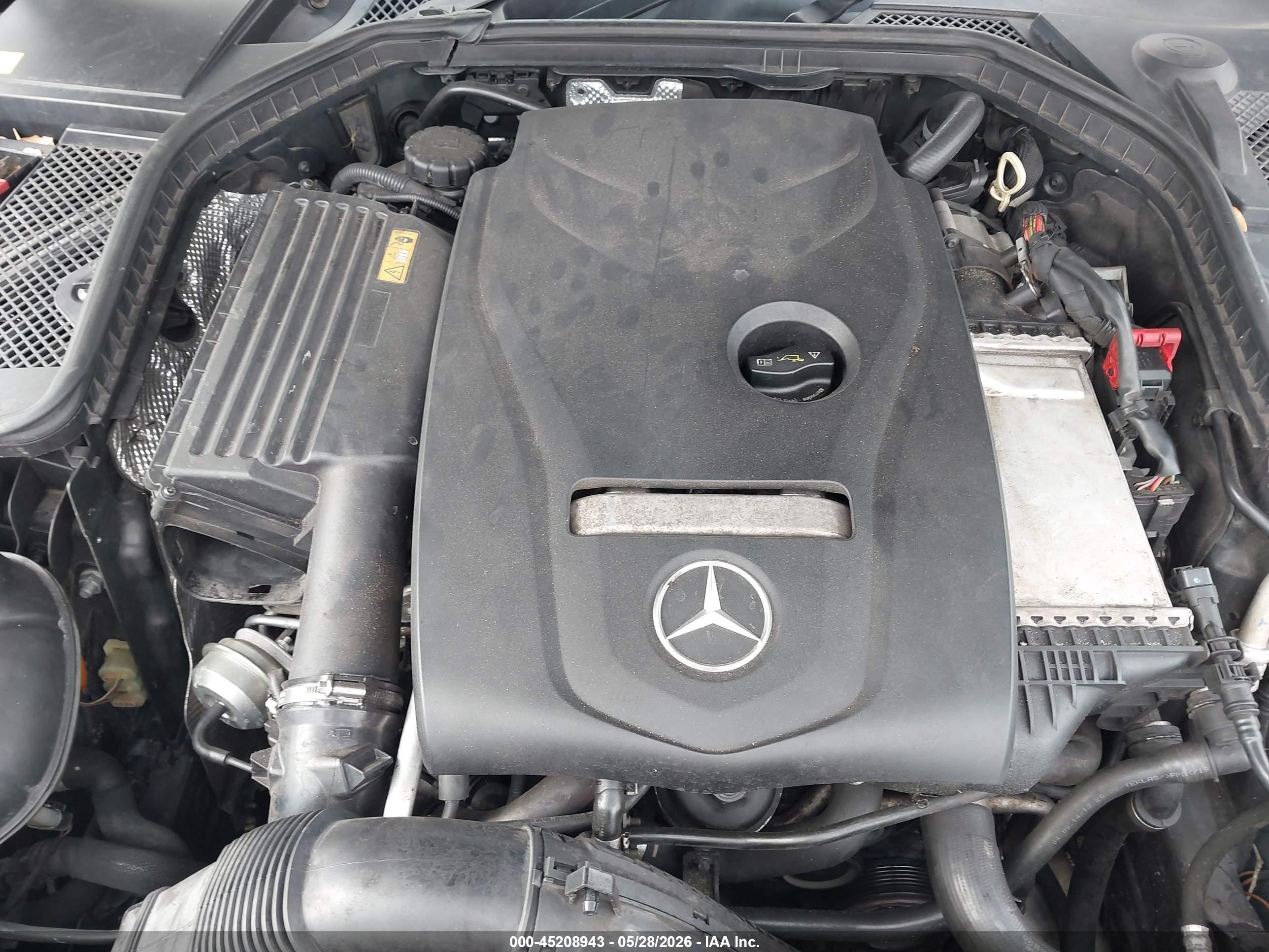2015 Mercedes-benz C 300 4matic Черный vin: 55SWF4KB5FU026486
