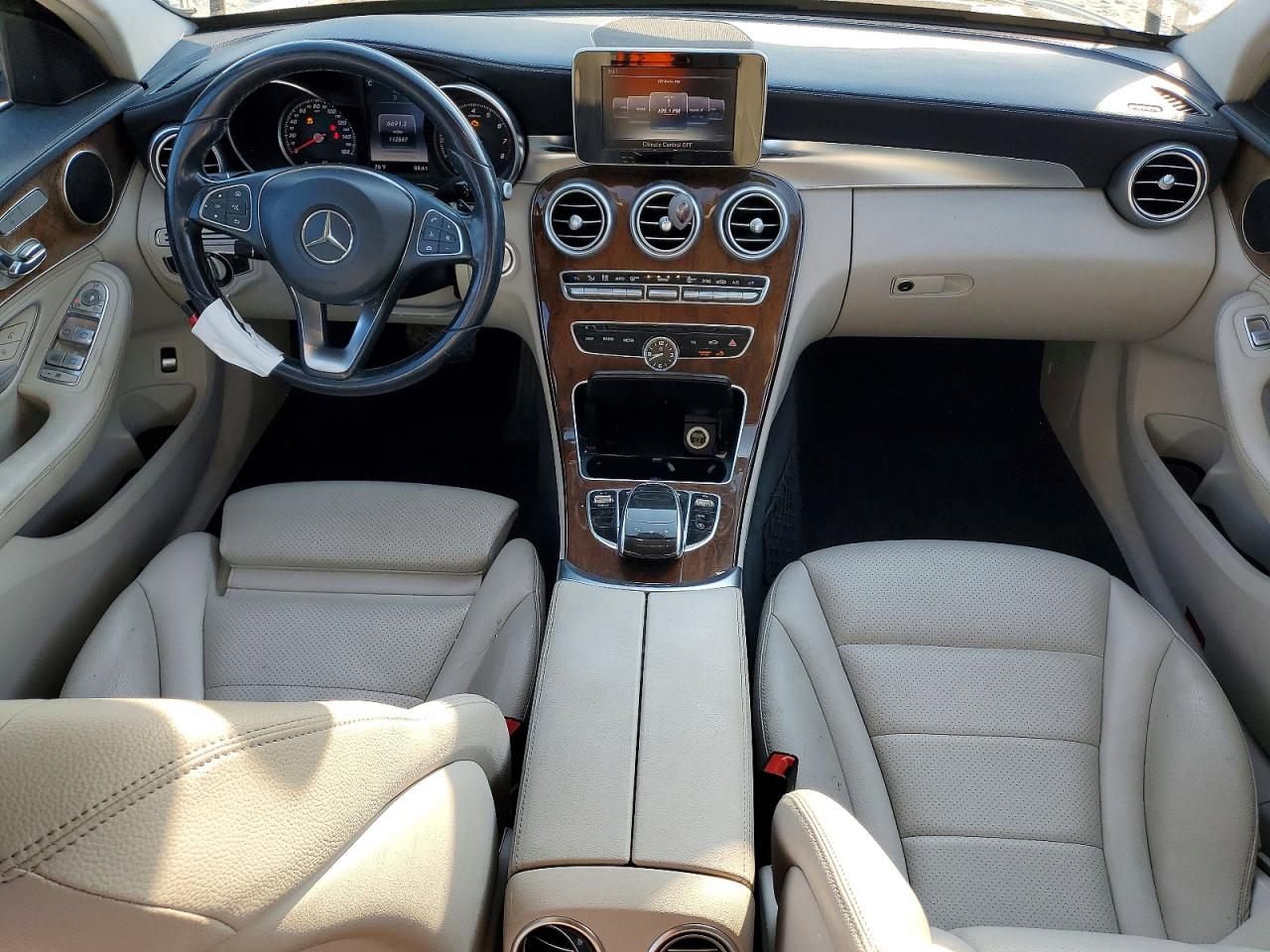 2015 Mercedes-benz C 300 4matic Серебряный vin: 55SWF4KB5FU030571