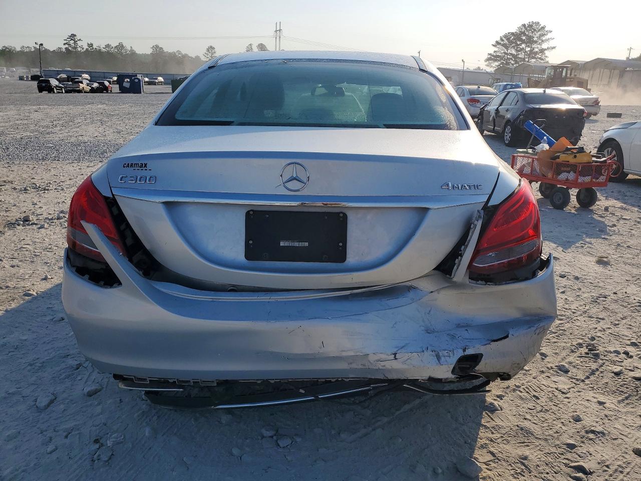 2015 Mercedes-benz C 300 4matic Серебряный vin: 55SWF4KB5FU030571