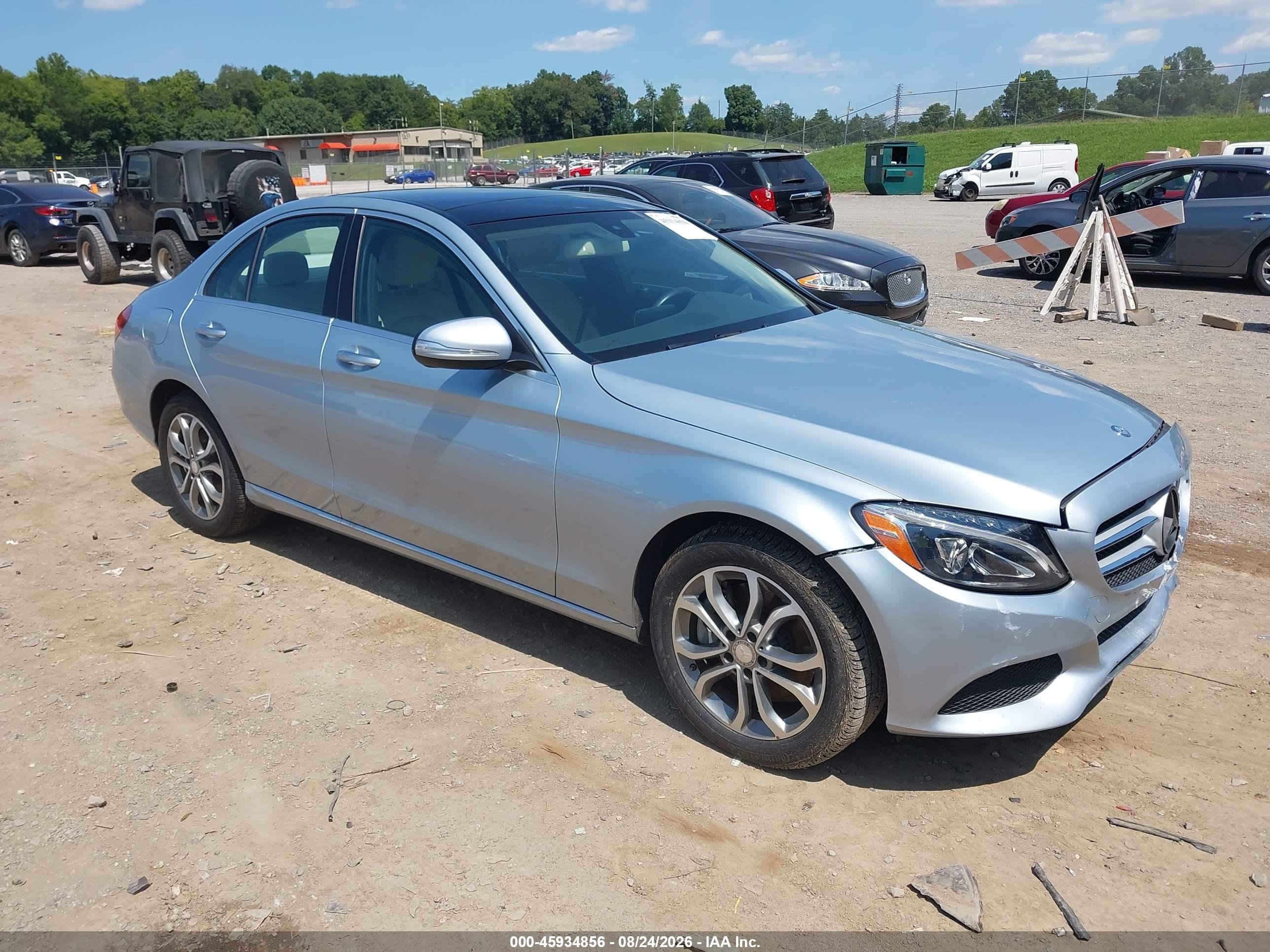 2015 Mercedes-benz C 300 4matic Silver vin: 55SWF4KB5FU037021