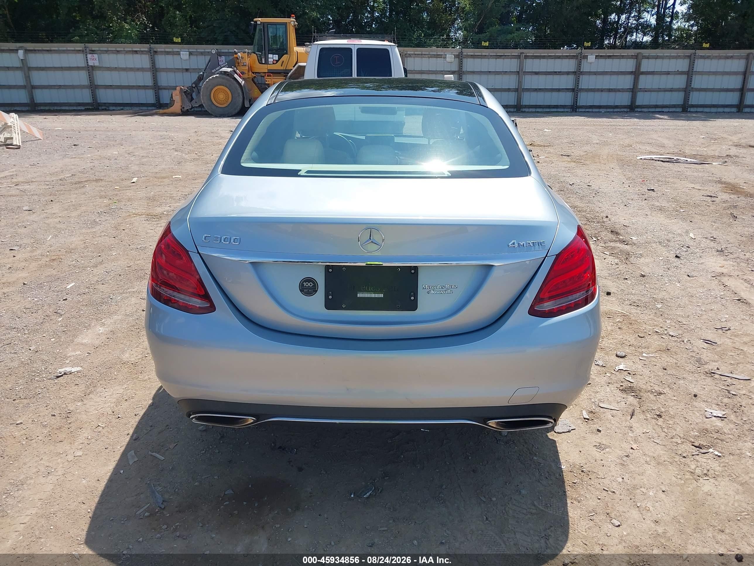 2015 Mercedes-benz C 300 4matic Silver vin: 55SWF4KB5FU037021