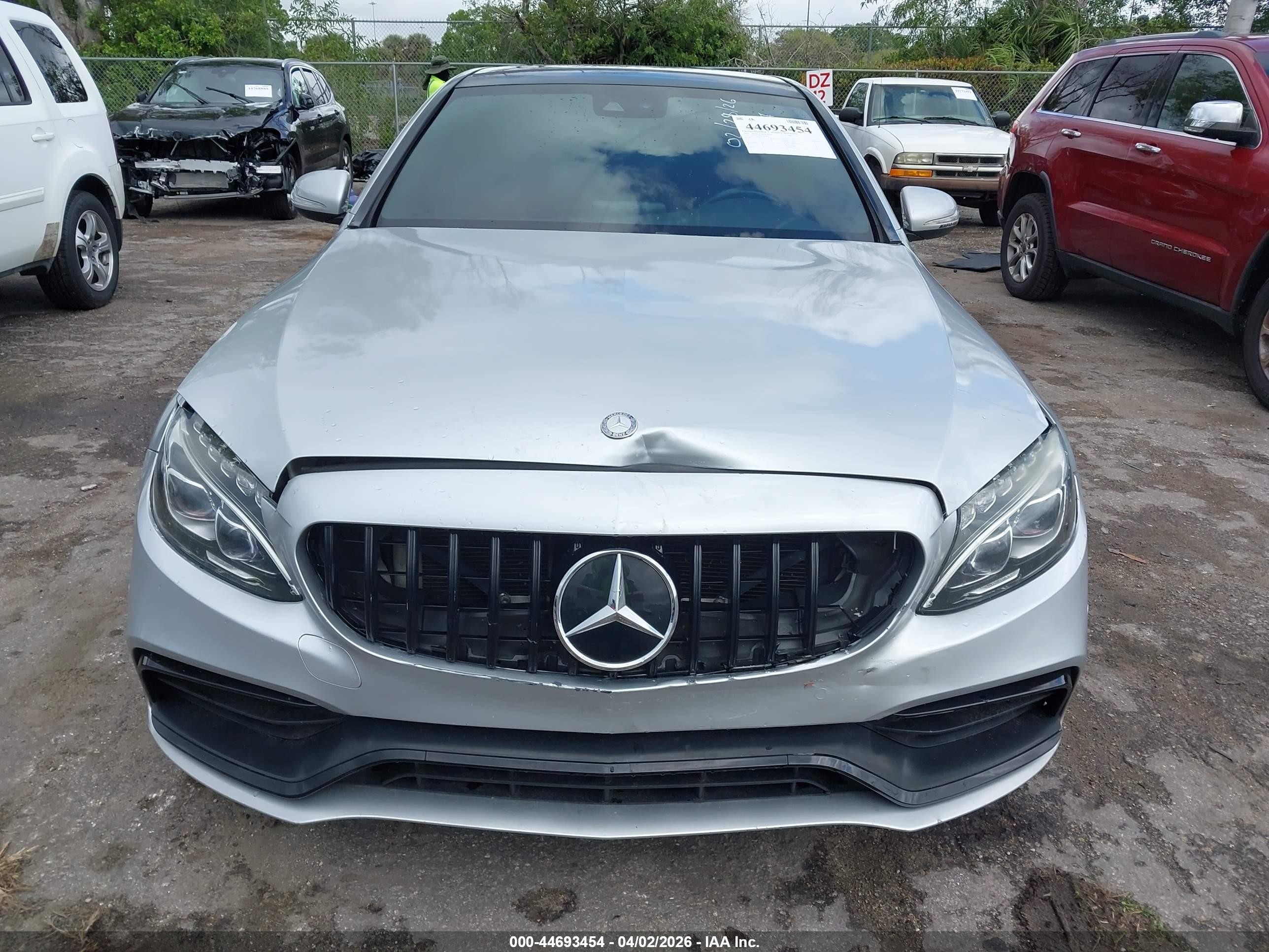 2015 Mercedes-benz C 300 Sport 4matic Silver vin: 55SWF4KB5FU048147