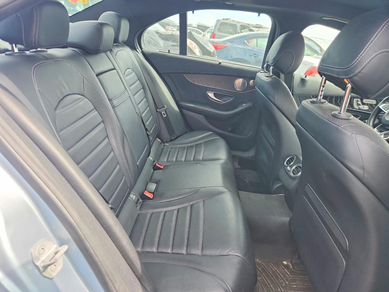 2015 Mercedes-benz C 300 4matic Silver vin: 55SWF4KB5FU072173