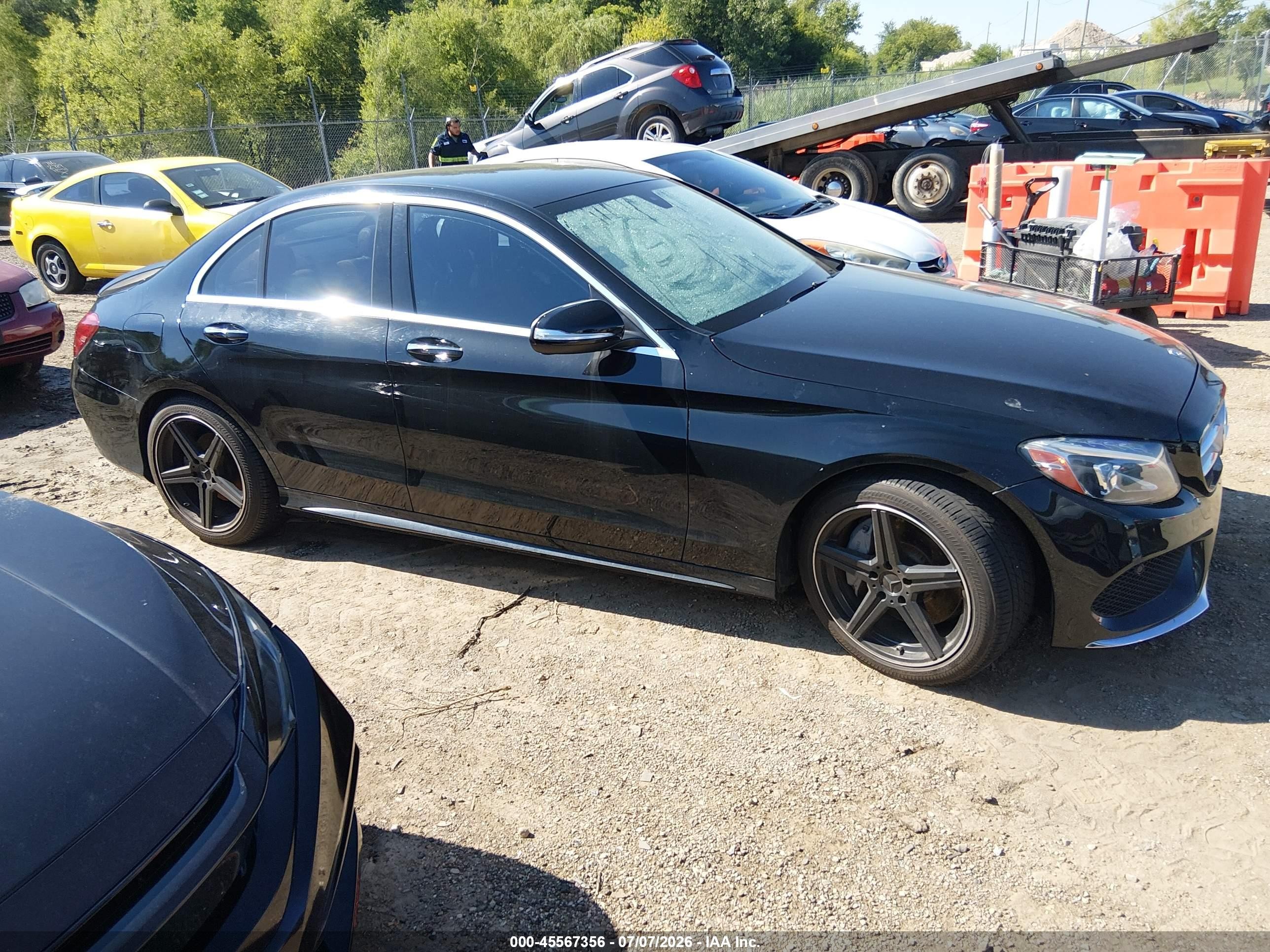 2015 Mercedes-benz C 300 Sport 4matic Черный vin: 55SWF4KB5FU080502