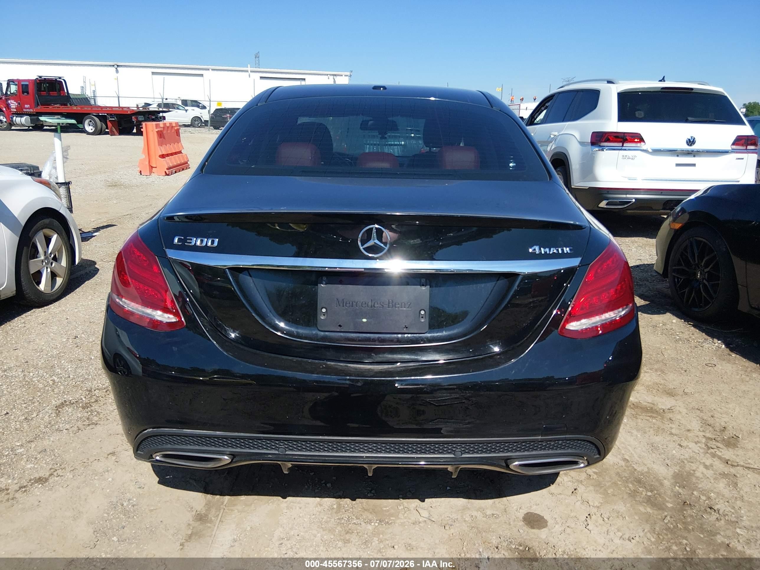 2015 Mercedes-benz C 300 Sport 4matic Черный vin: 55SWF4KB5FU080502