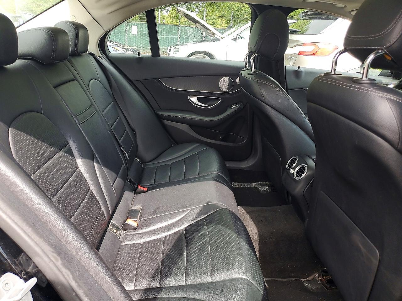 2015 Mercedes-benz C 300 4matic Black vin: 55SWF4KB5FU082735