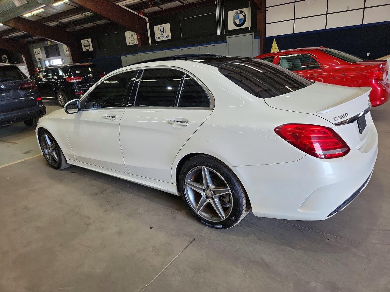 2015 Mercedes-benz C 300 4matic White vin: 55SWF4KB5FU084839