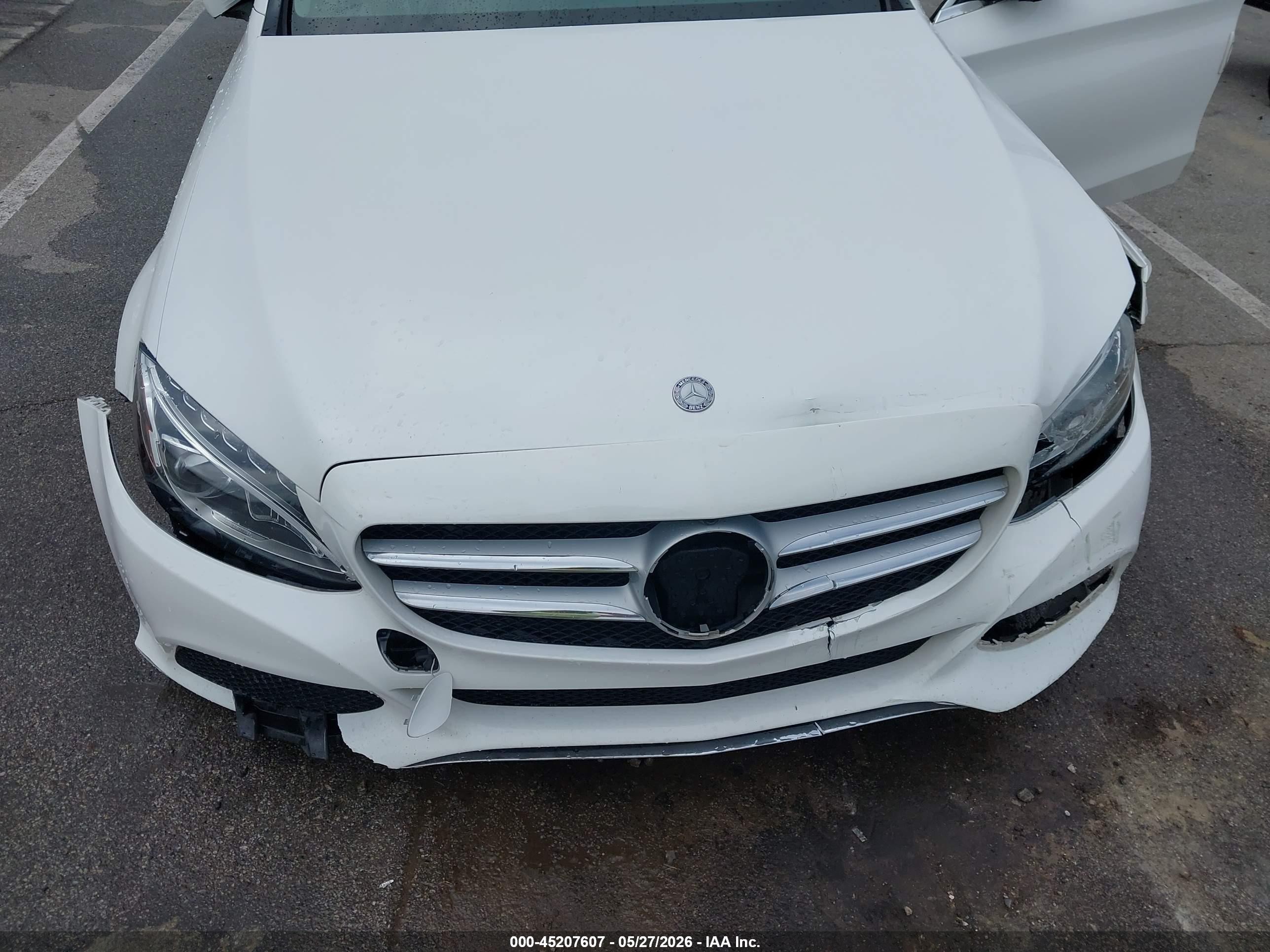2015 Mercedes-benz C 300 4matic White vin: 55SWF4KB5FU085070