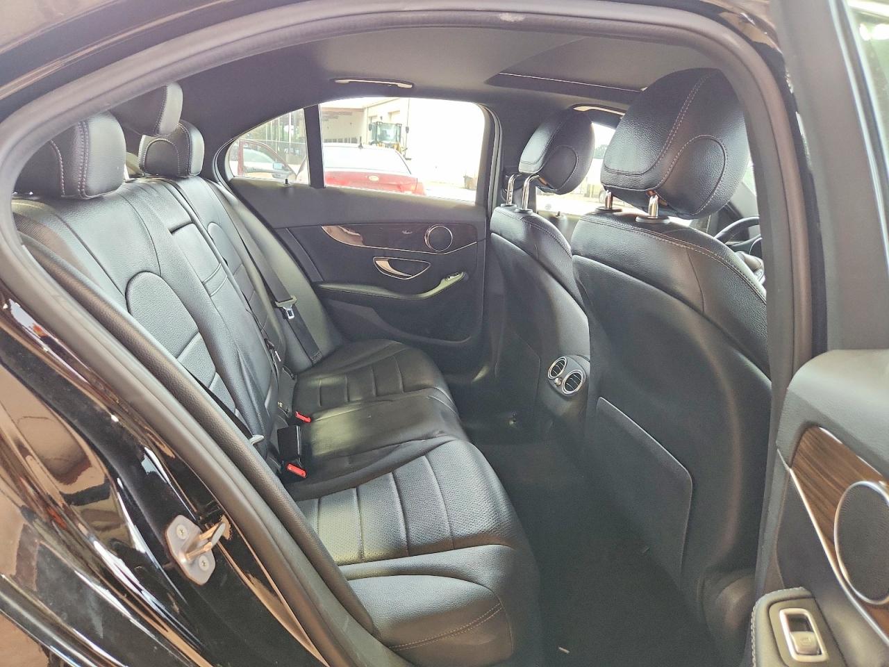 2018 Mercedes-benz C 300 4matic Black vin: 55SWF4KB5JU270681