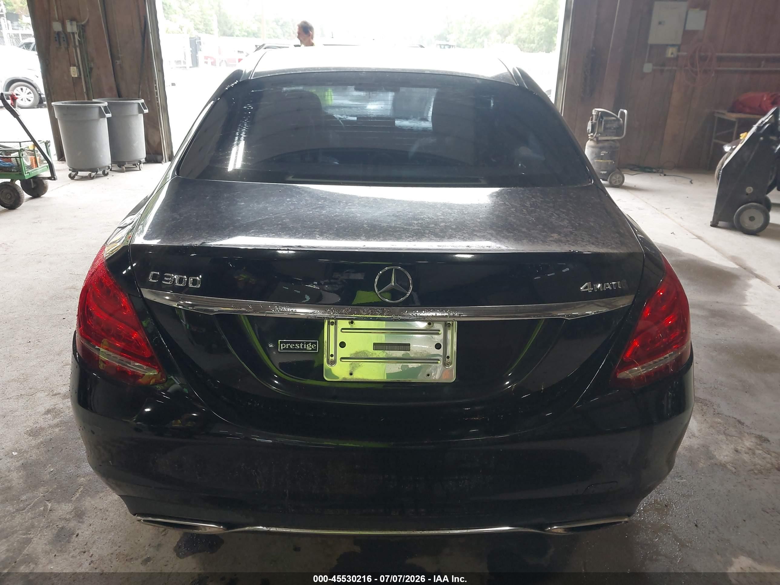 2015 Mercedes-benz C 300 4matic Black vin: 55SWF4KB6FU002228