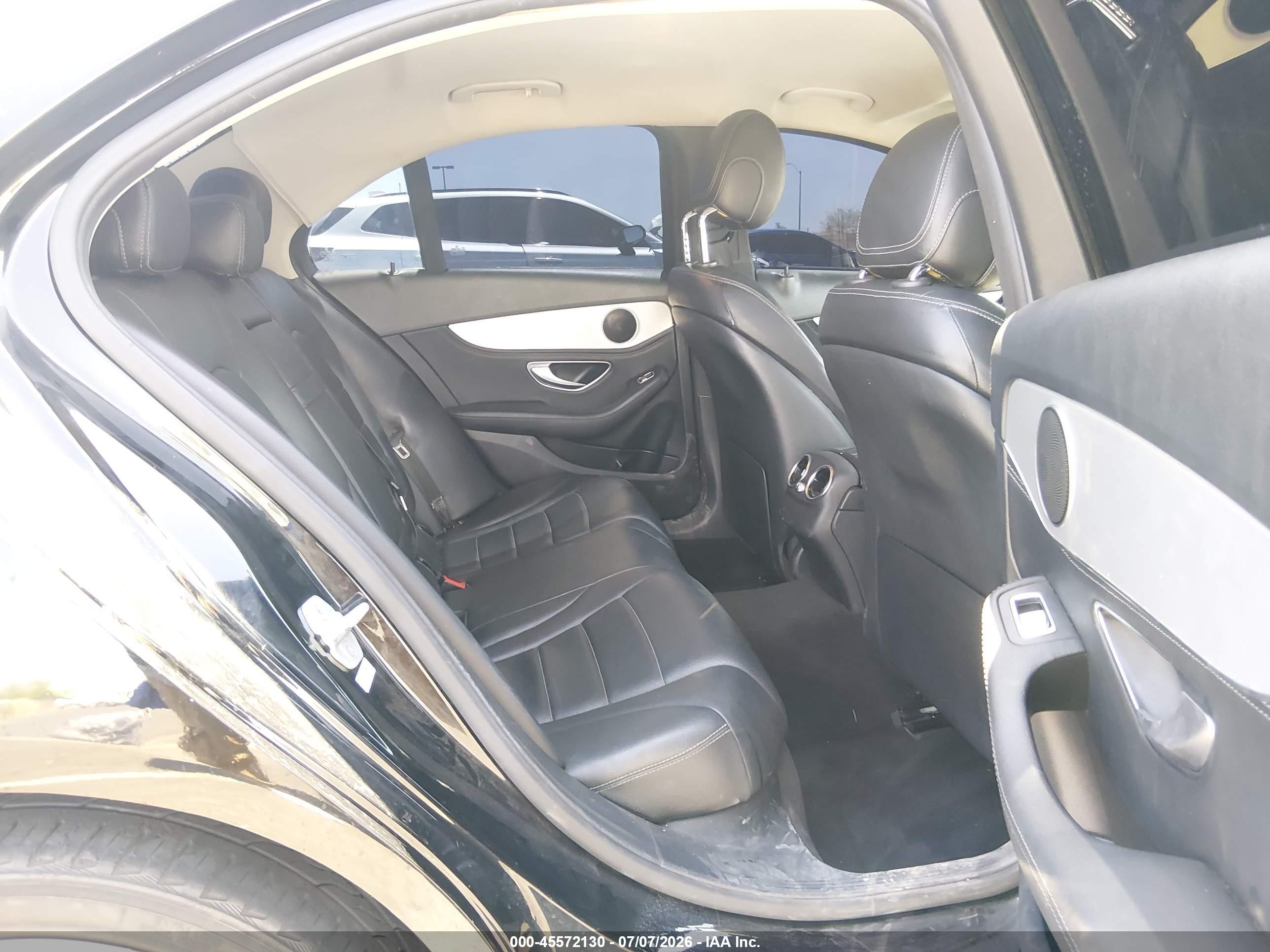 2015 Mercedes-benz C 300 4matic/luxury 4matic/sport 4matic Black vin: 55SWF4KB6FU006926