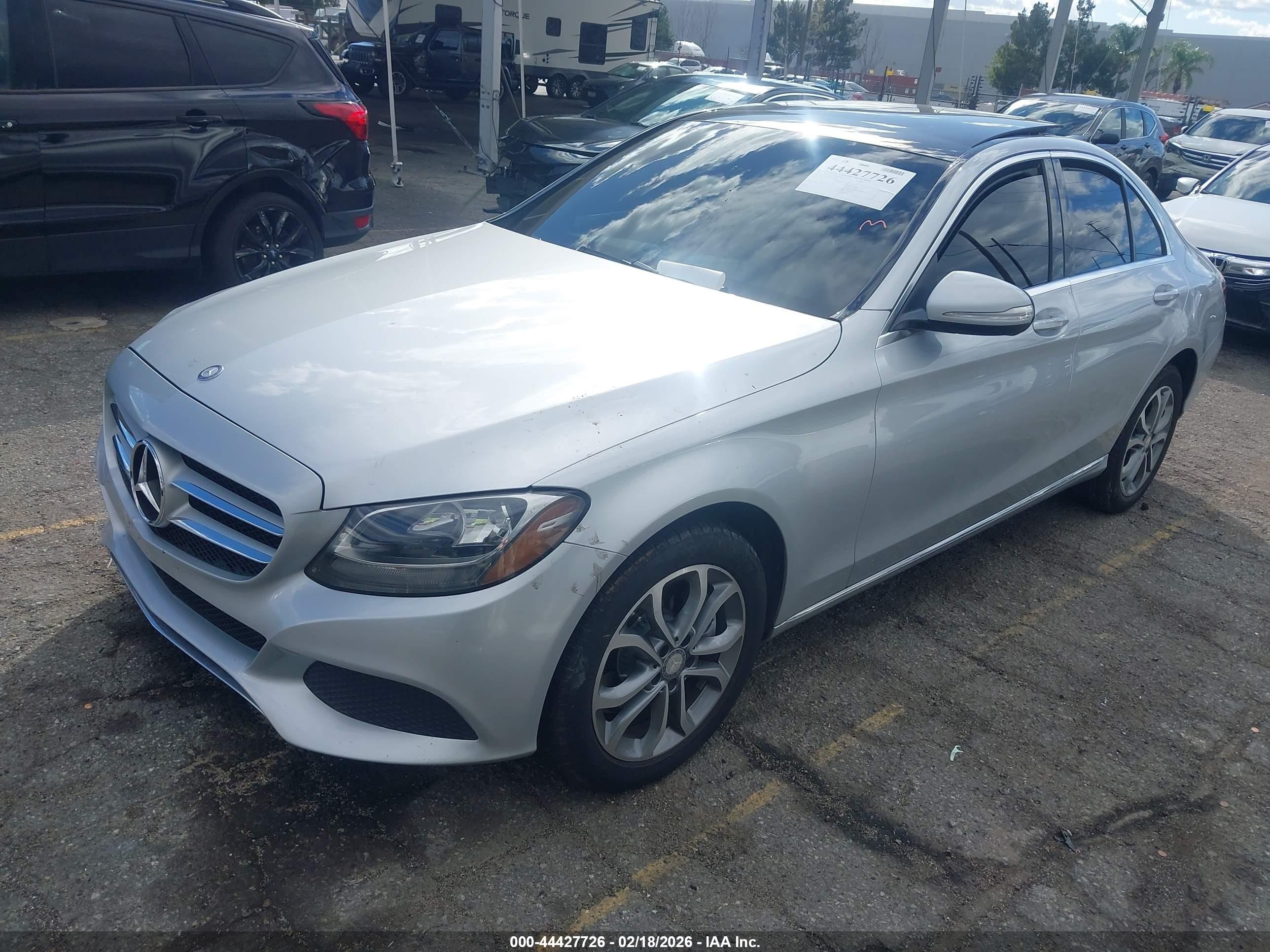 2015 Mercedes-benz C 300 4matic Silver vin: 55SWF4KB6FU014508