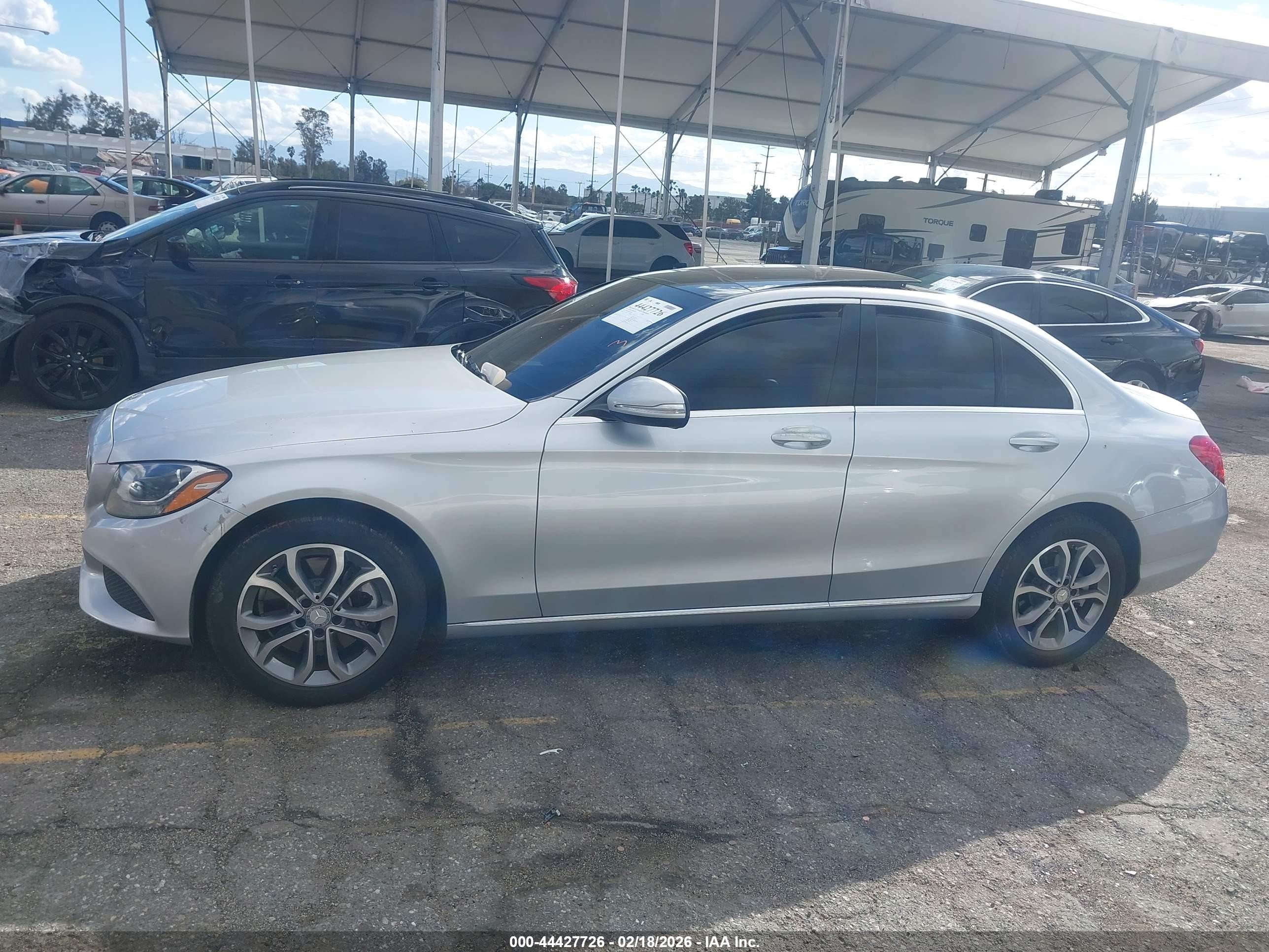 2015 Mercedes-benz C 300 4matic Silver vin: 55SWF4KB6FU014508