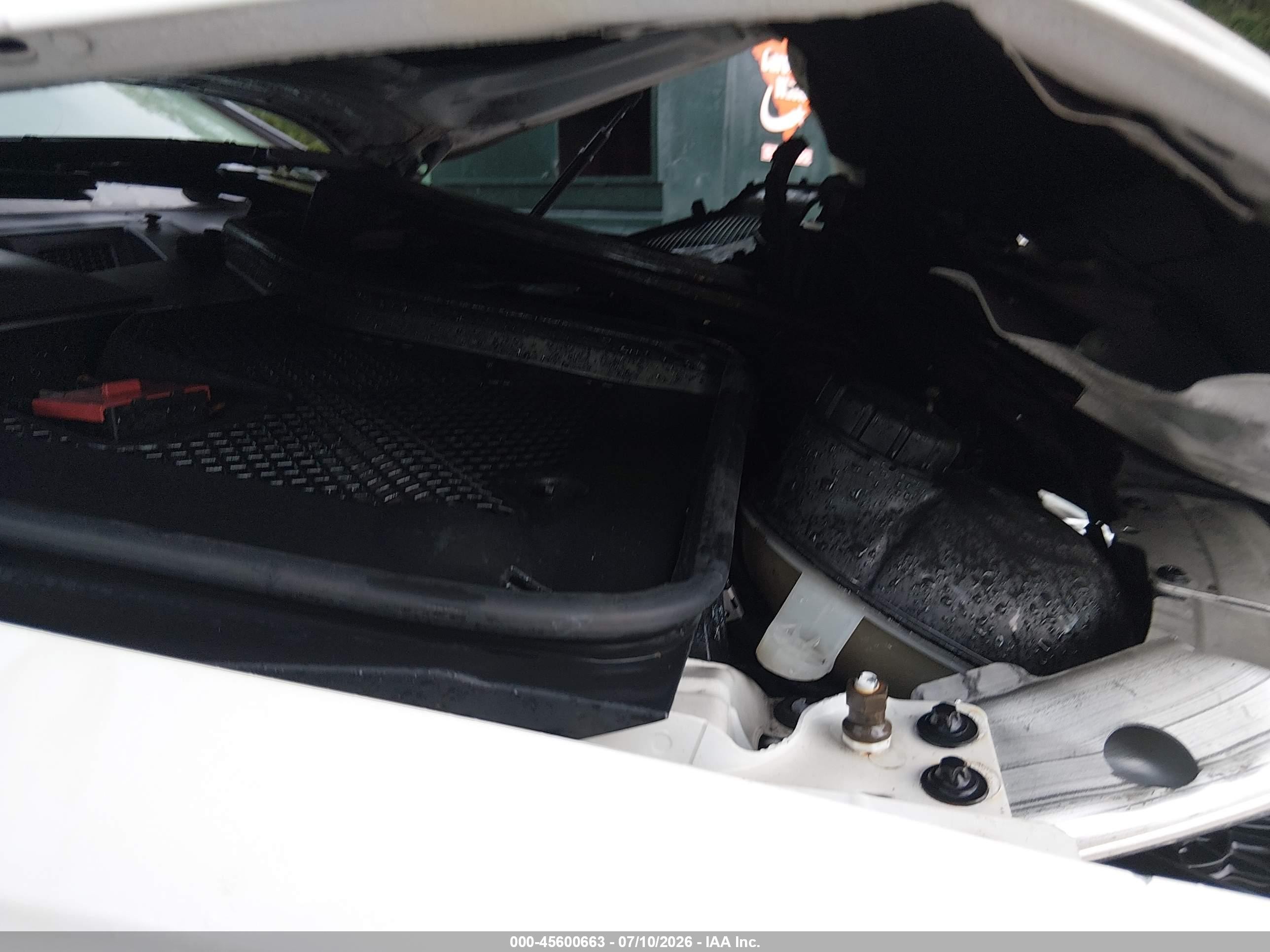 2015 Mercedes-benz C 300 4matic White vin: 55SWF4KB6FU019966