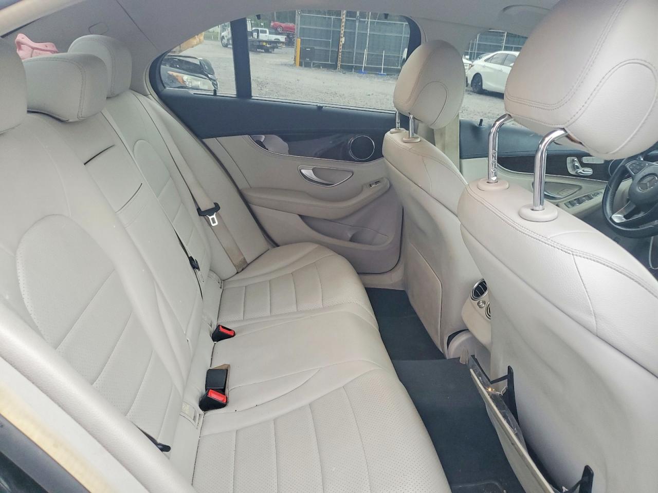 2015 Mercedes-benz C 300 4matic Black vin: 55SWF4KB6FU029123