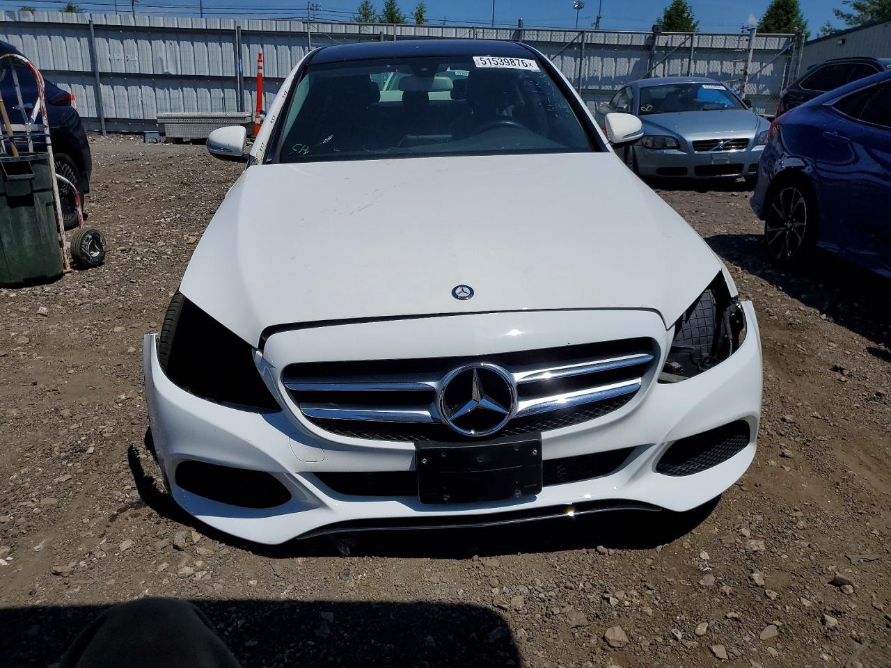 2015 Mercedes-benz C 300 4matic White vin: 55SWF4KB6FU033687