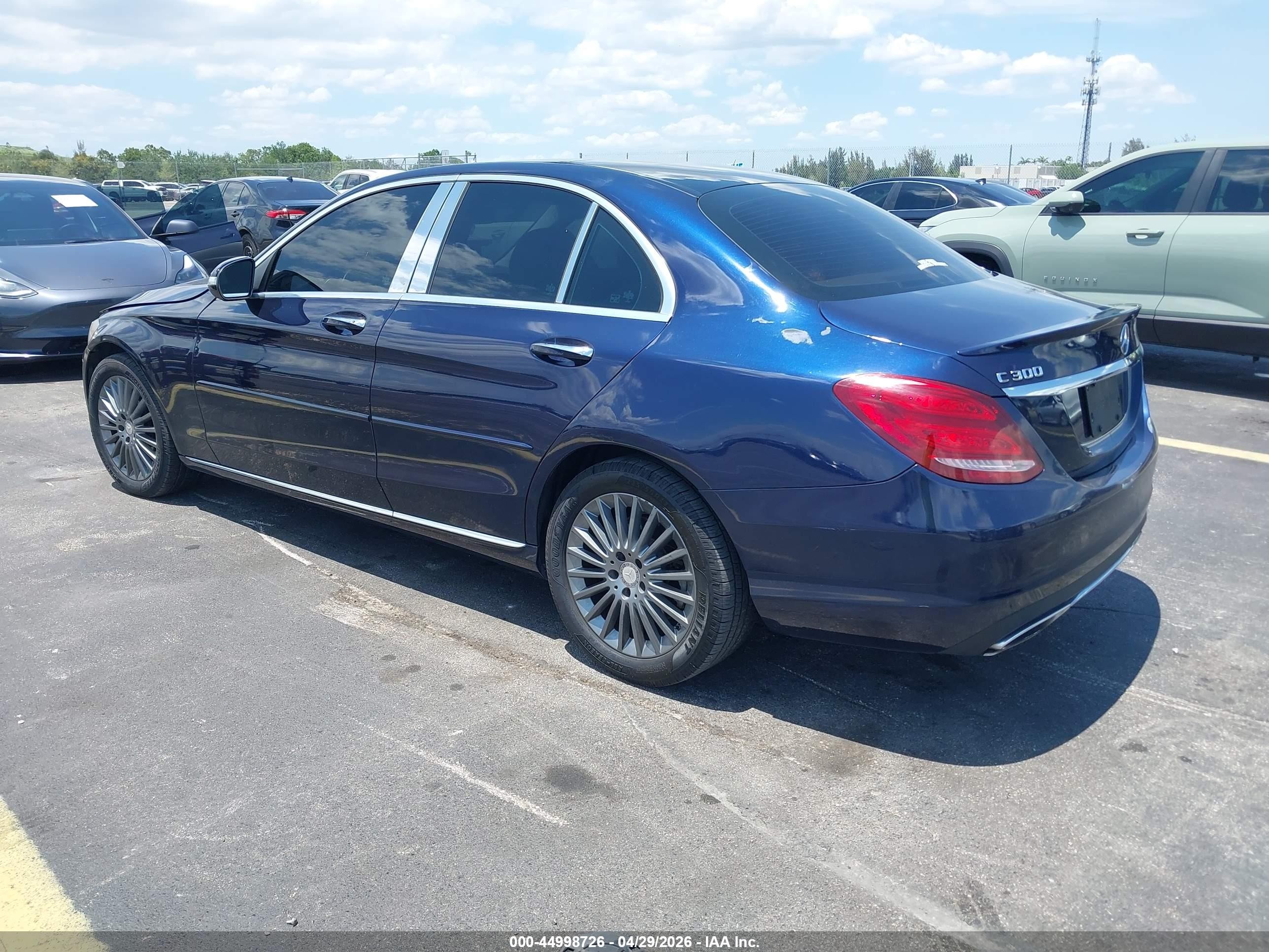 2015 Mercedes-benz C 300 Luxury 4matic Dark Blue vin: 55SWF4KB6FU034595