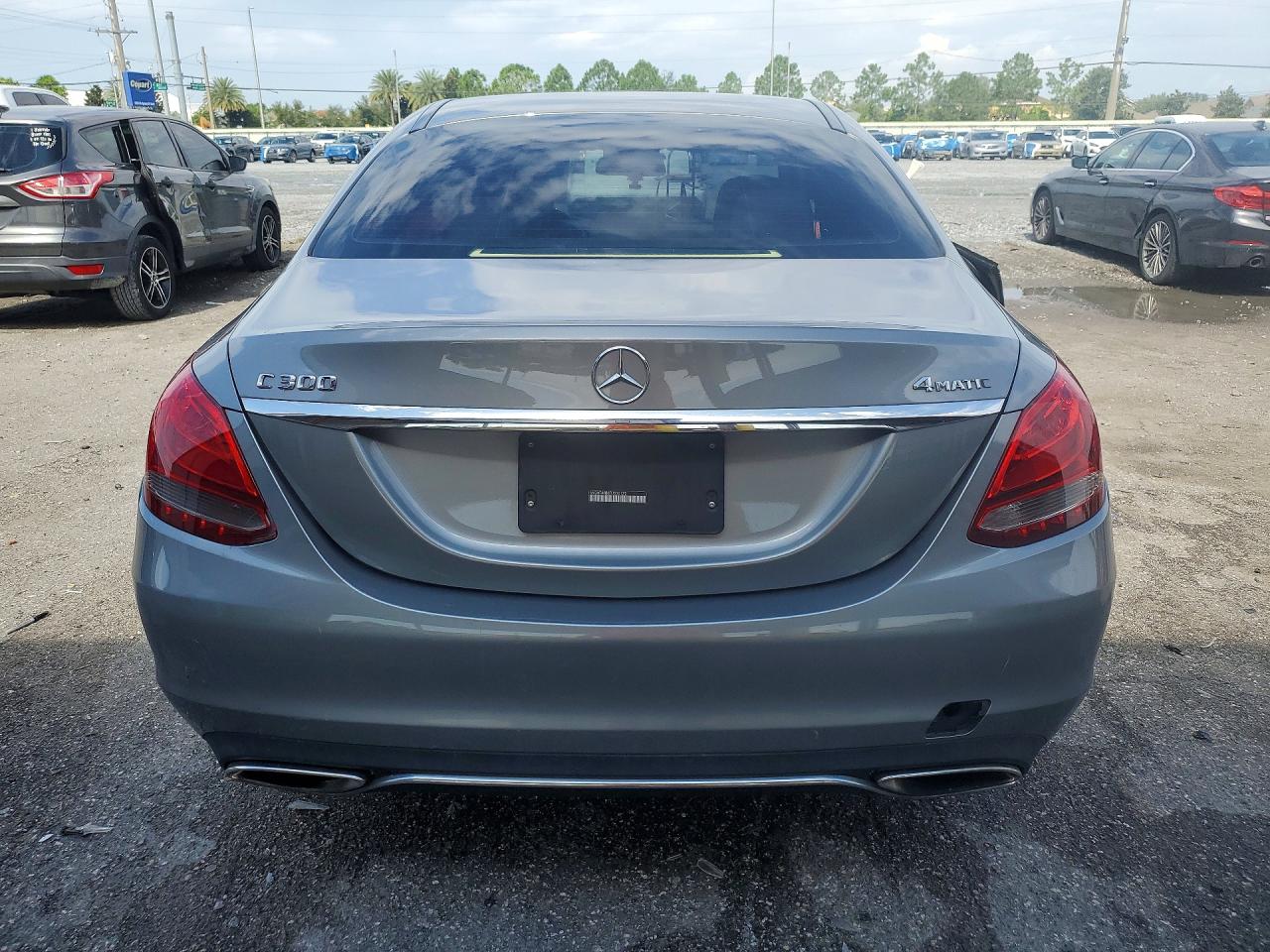 2015 Mercedes-benz C 300 4matic Silver vin: 55SWF4KB6FU036122