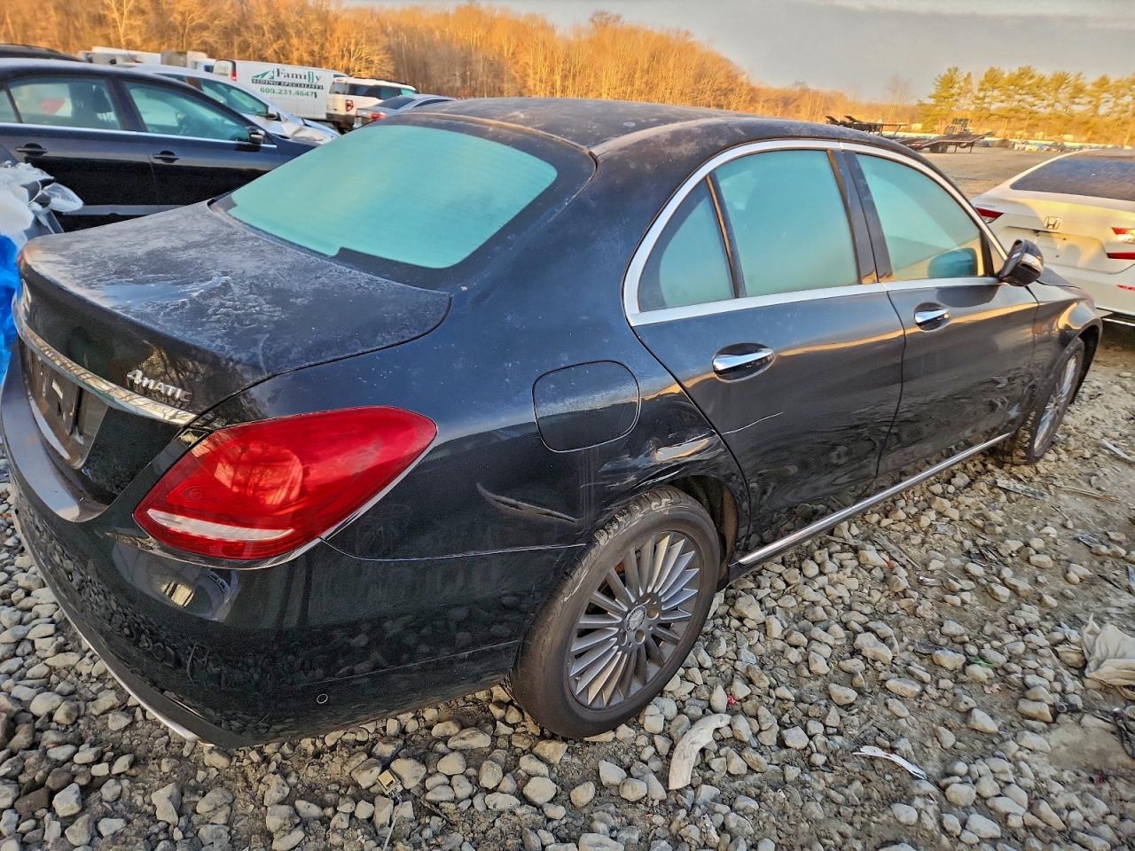 2015 Mercedes-benz C 300 4matic Black vin: 55SWF4KB6FU039599