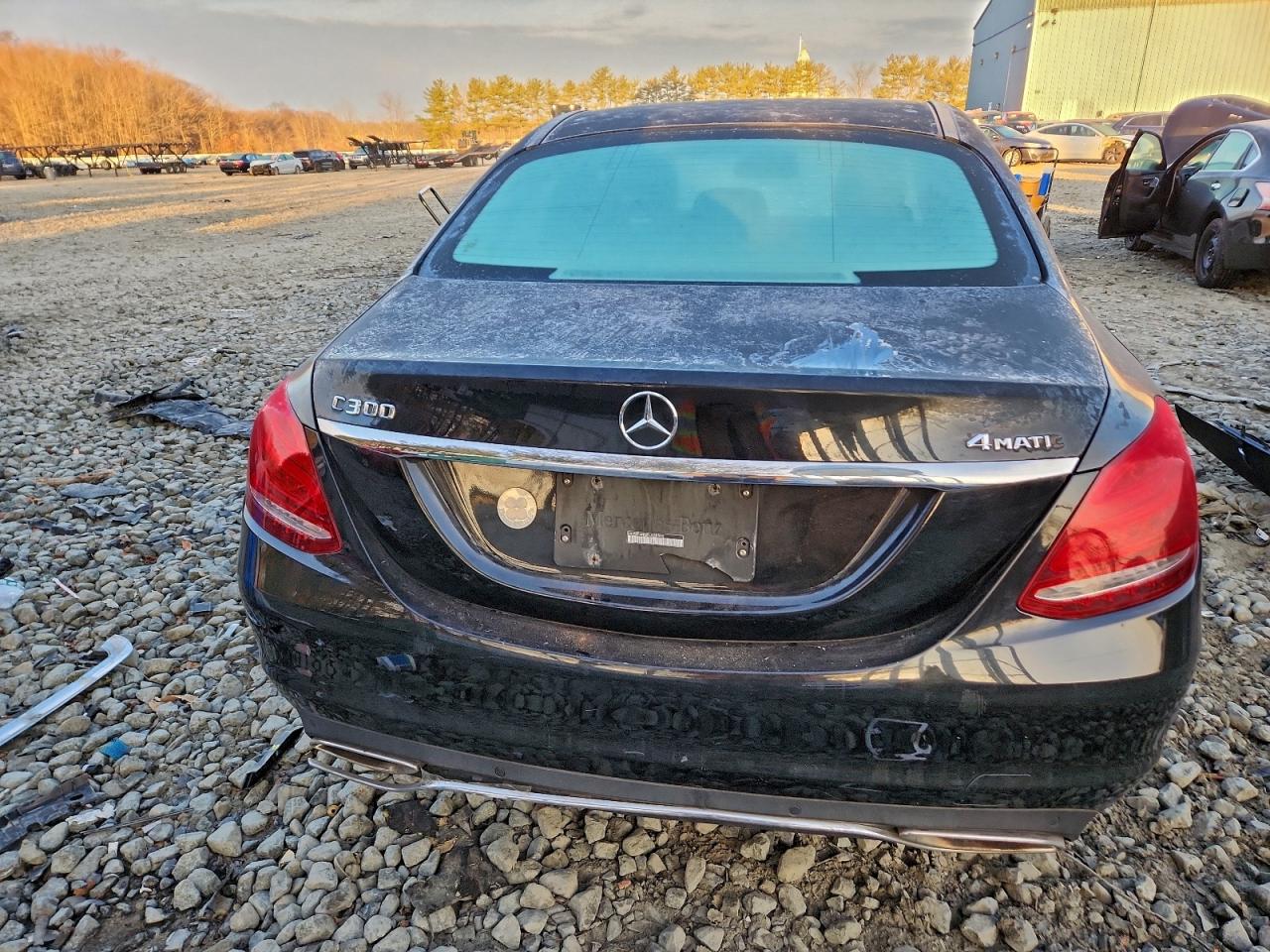 2015 Mercedes-benz C 300 4matic Black vin: 55SWF4KB6FU039599
