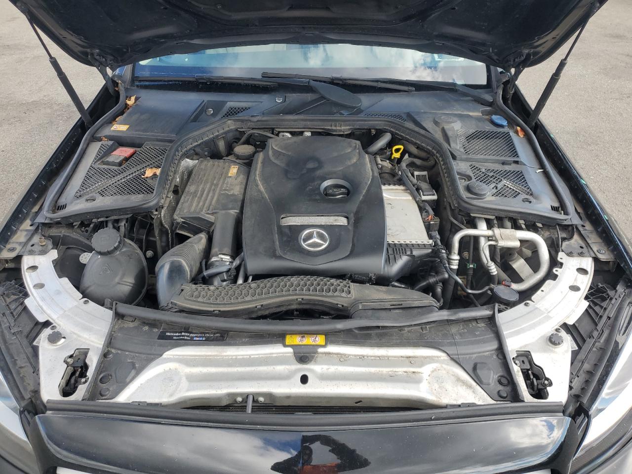 2015 Mercedes-benz C 300 4matic Черный vin: 55SWF4KB6FU047864