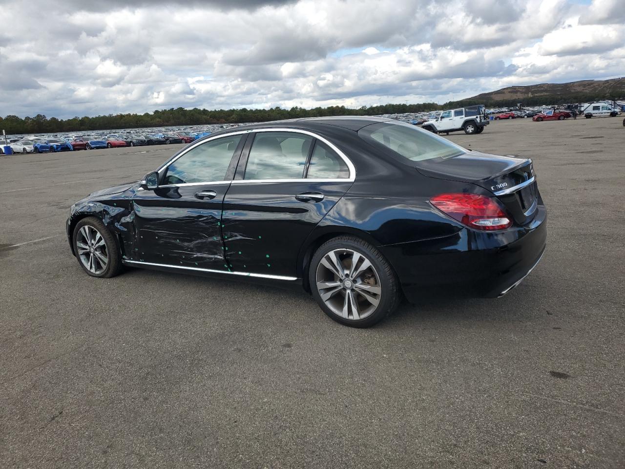 2015 Mercedes-benz C 300 4matic Черный vin: 55SWF4KB6FU047864