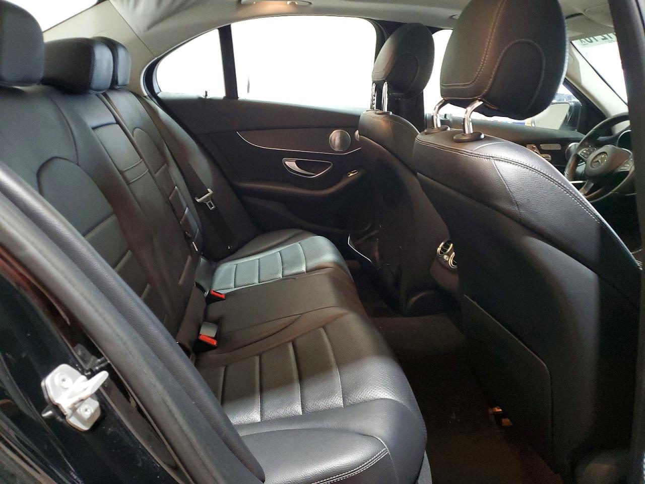 2015 Mercedes-benz C 300 4matic Black vin: 55SWF4KB6FU049176