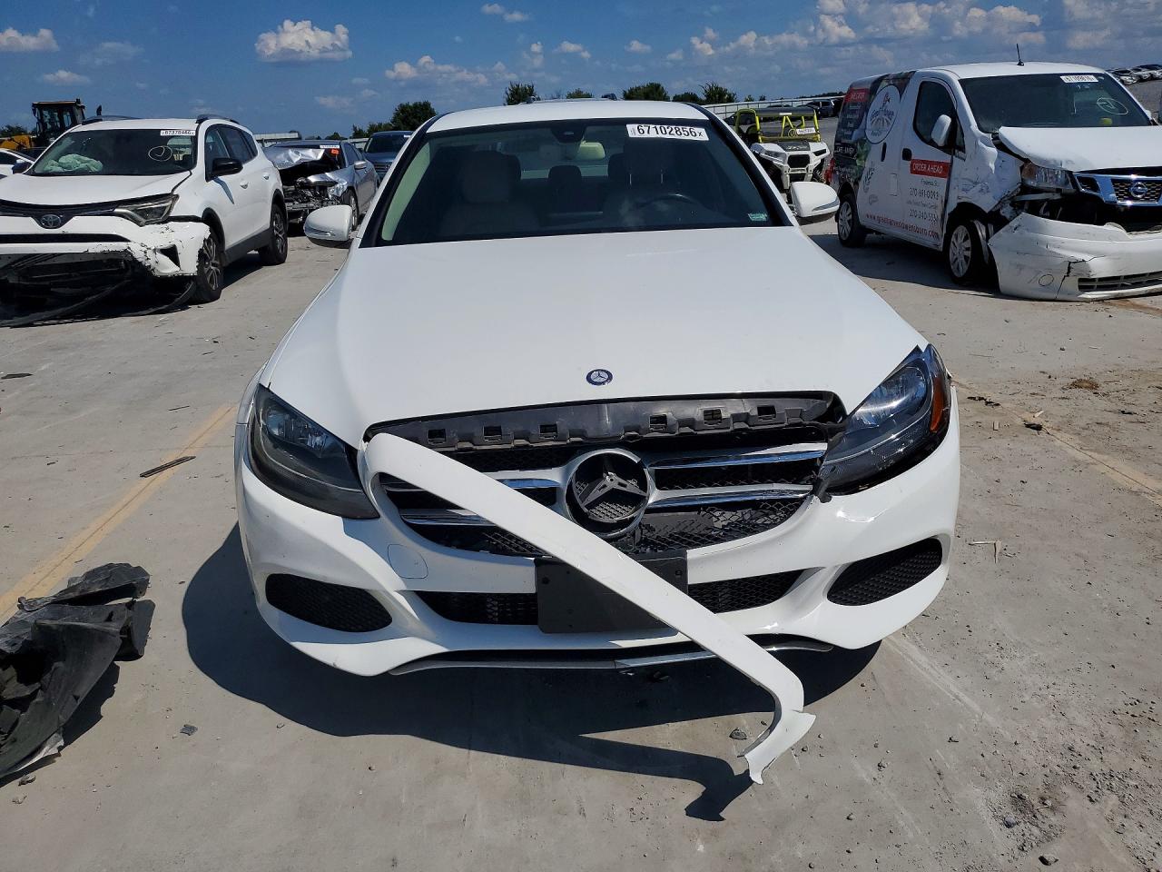 2015 Mercedes-benz C 300 4matic White vin: 55SWF4KB6FU071310