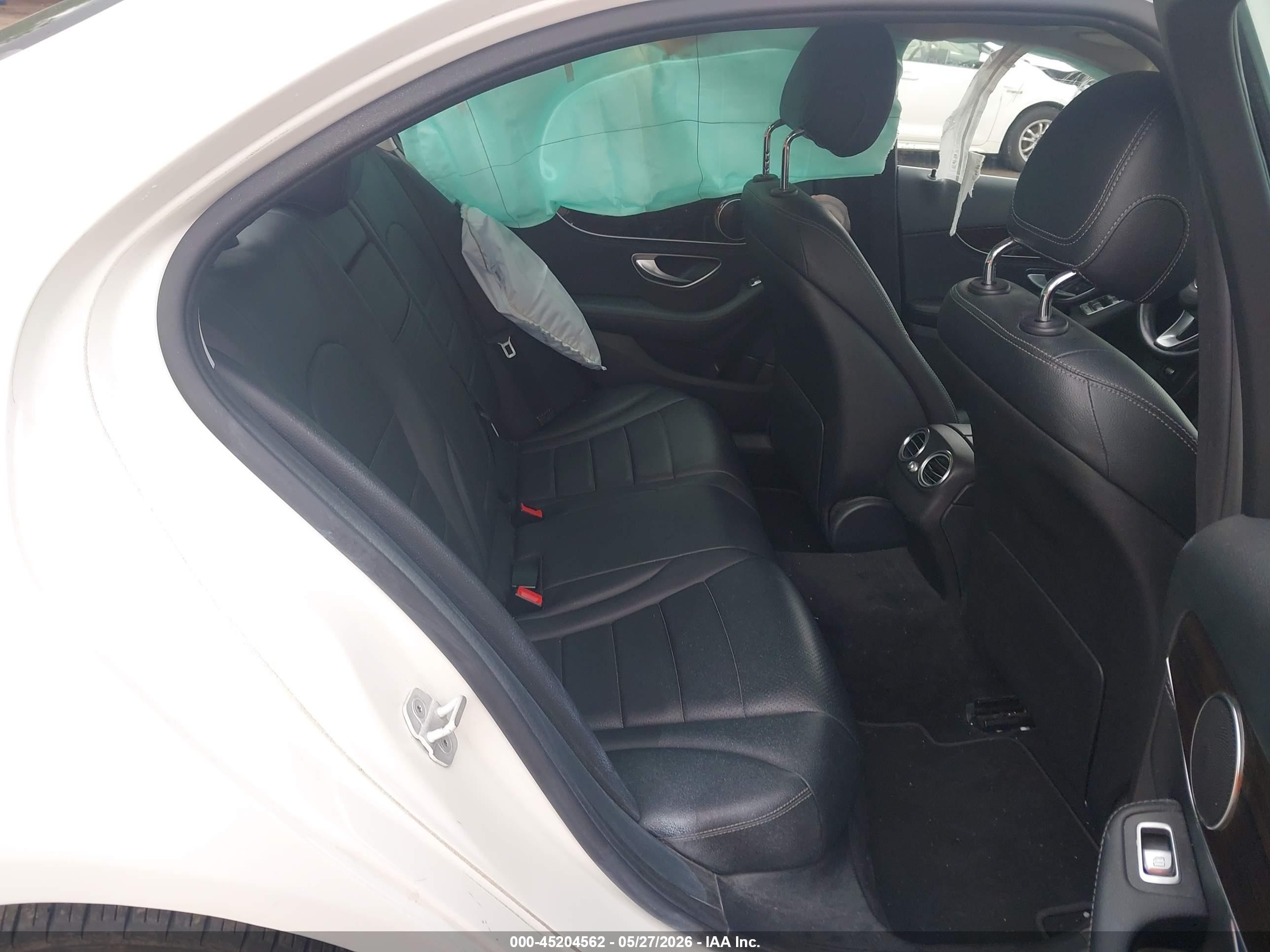 2016 Mercedes-benz C 300 4matic Белый vin: 55SWF4KB6GU118255