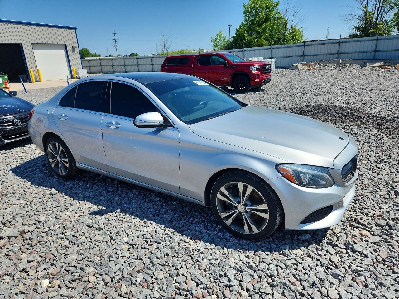 2015 Mercedes-benz C 300 4matic Серебряный vin: 55SWF4KB7FU000813