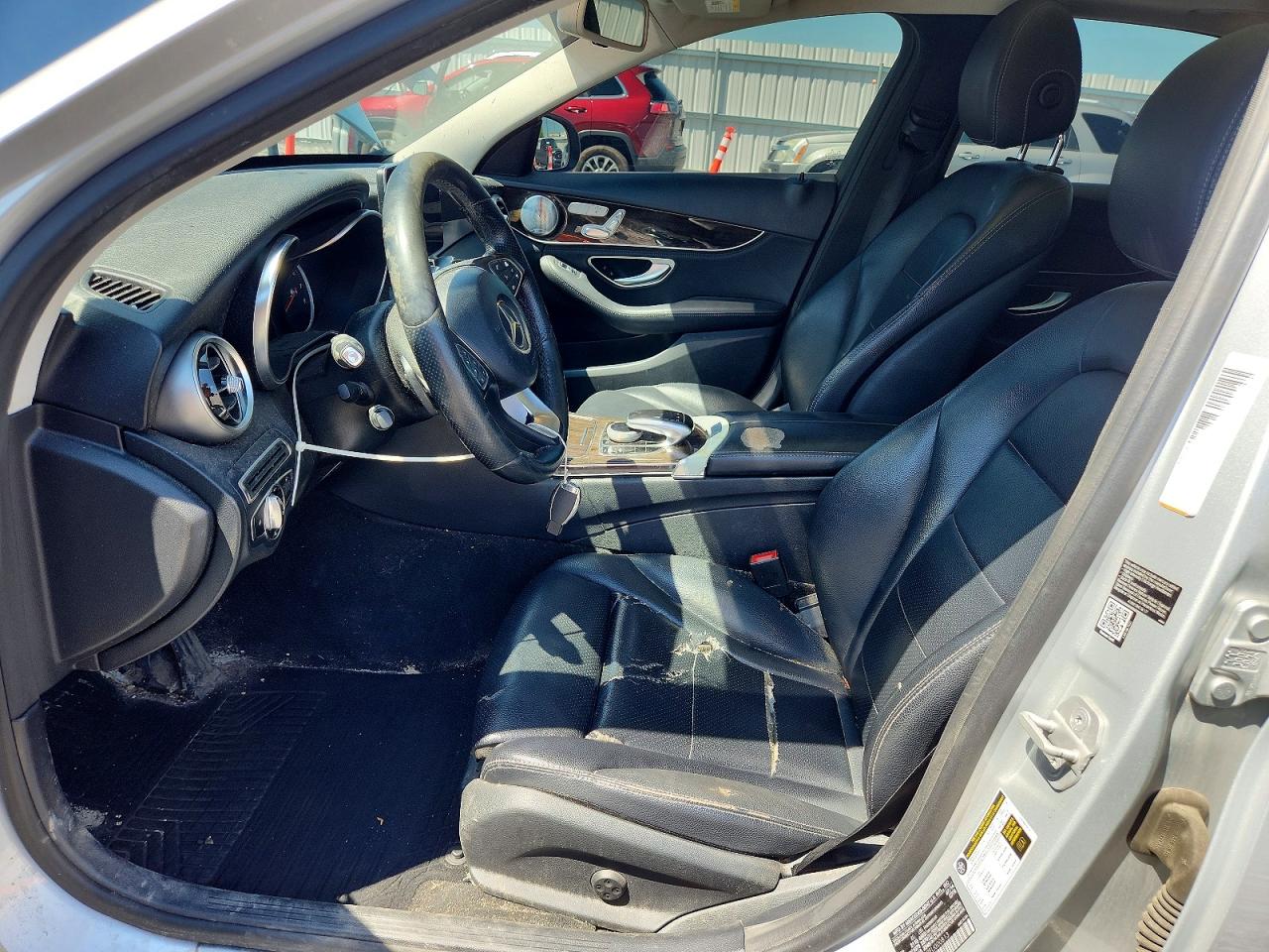 2015 Mercedes-benz C 300 4matic Серебряный vin: 55SWF4KB7FU000813