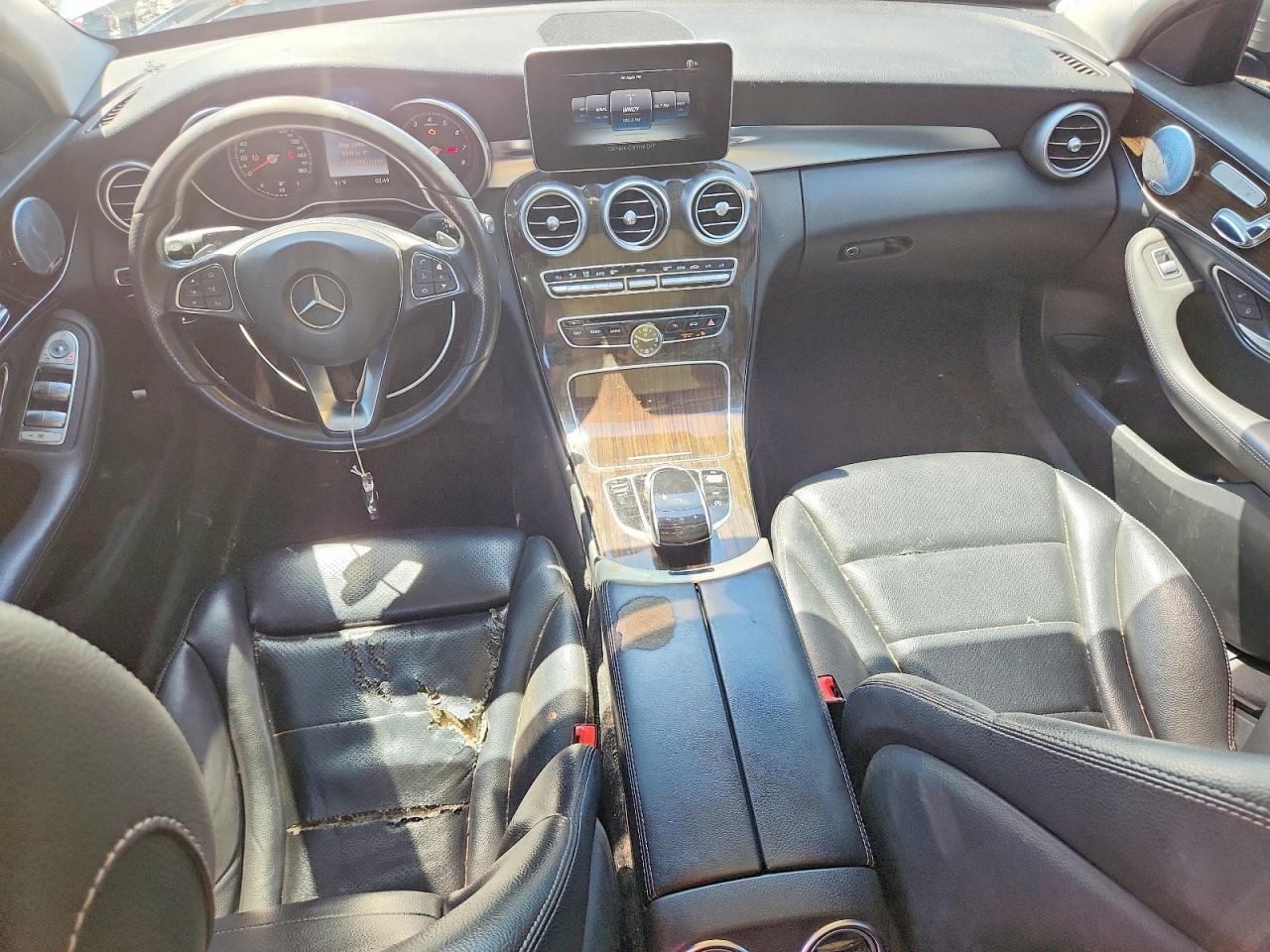 2015 Mercedes-benz C 300 4matic Серебряный vin: 55SWF4KB7FU000813