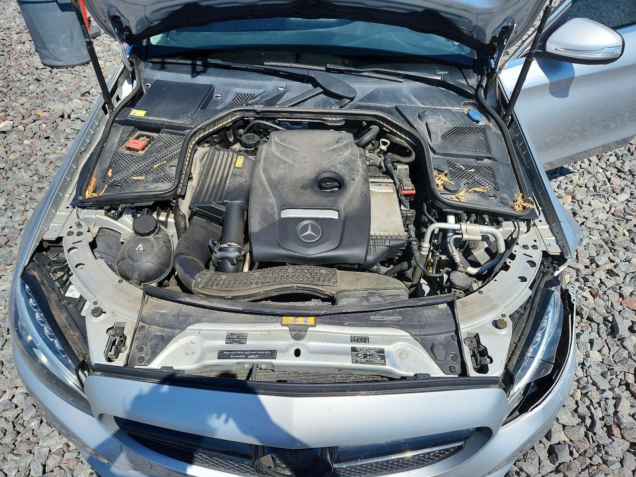 2015 Mercedes-benz C 300 4matic Серебряный vin: 55SWF4KB7FU000813